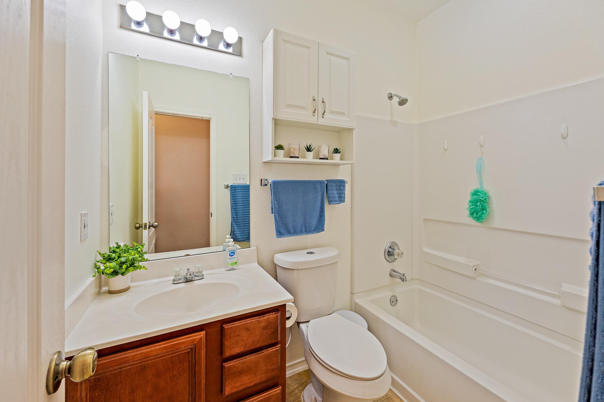 1624 Bayland St, Round Rock, TX 78664