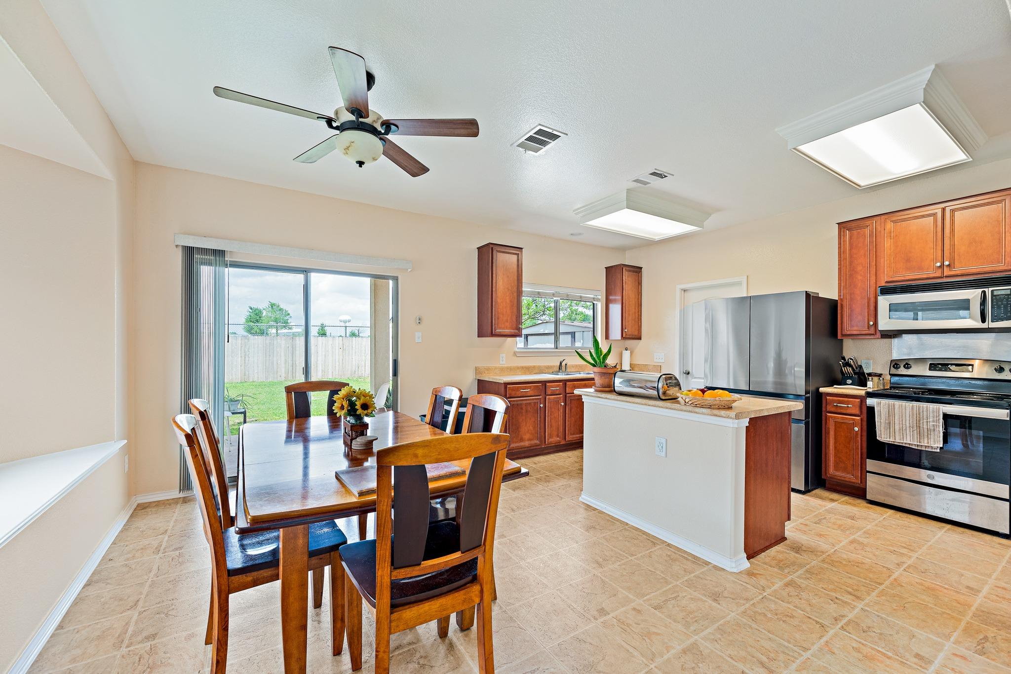 1624 Bayland St, Round Rock, TX 78664