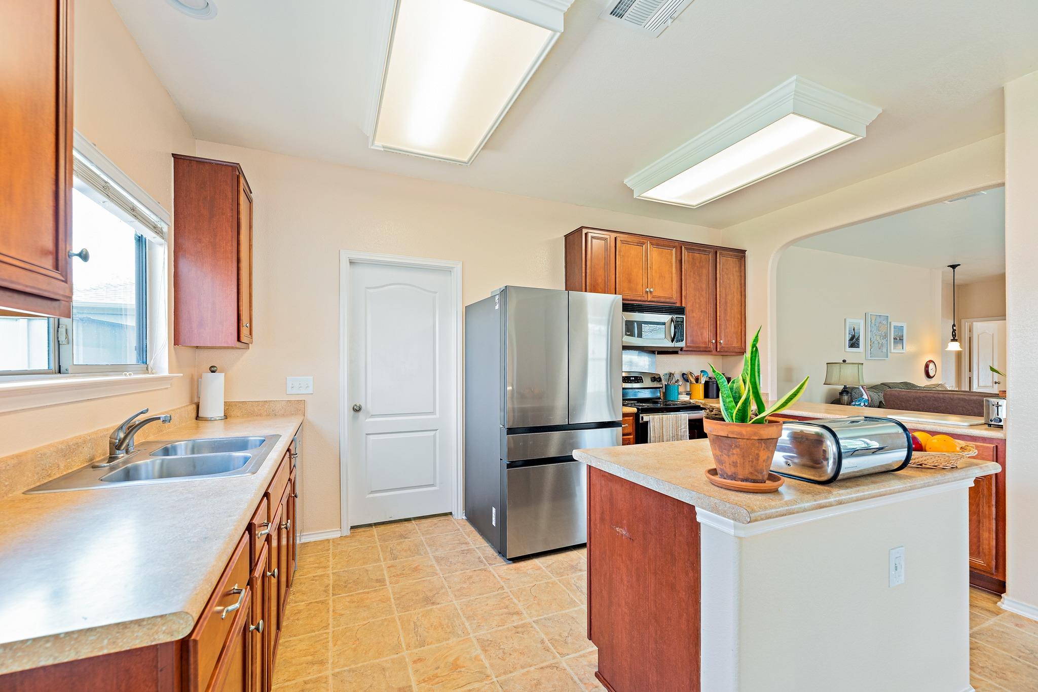 1624 Bayland St, Round Rock, TX 78664