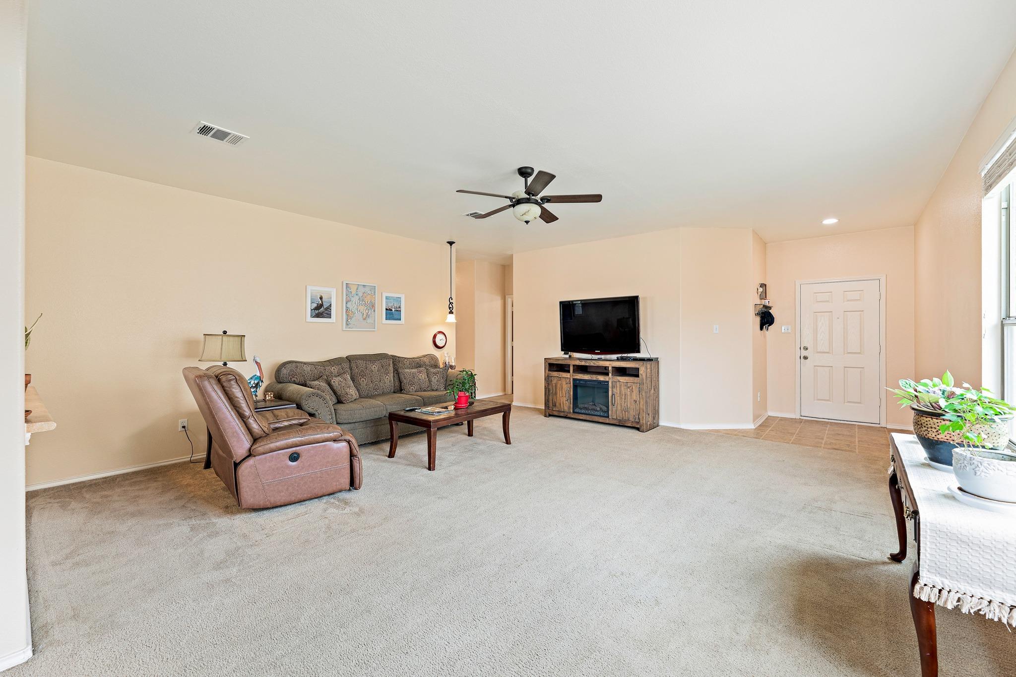 1624 Bayland St, Round Rock, TX 78664