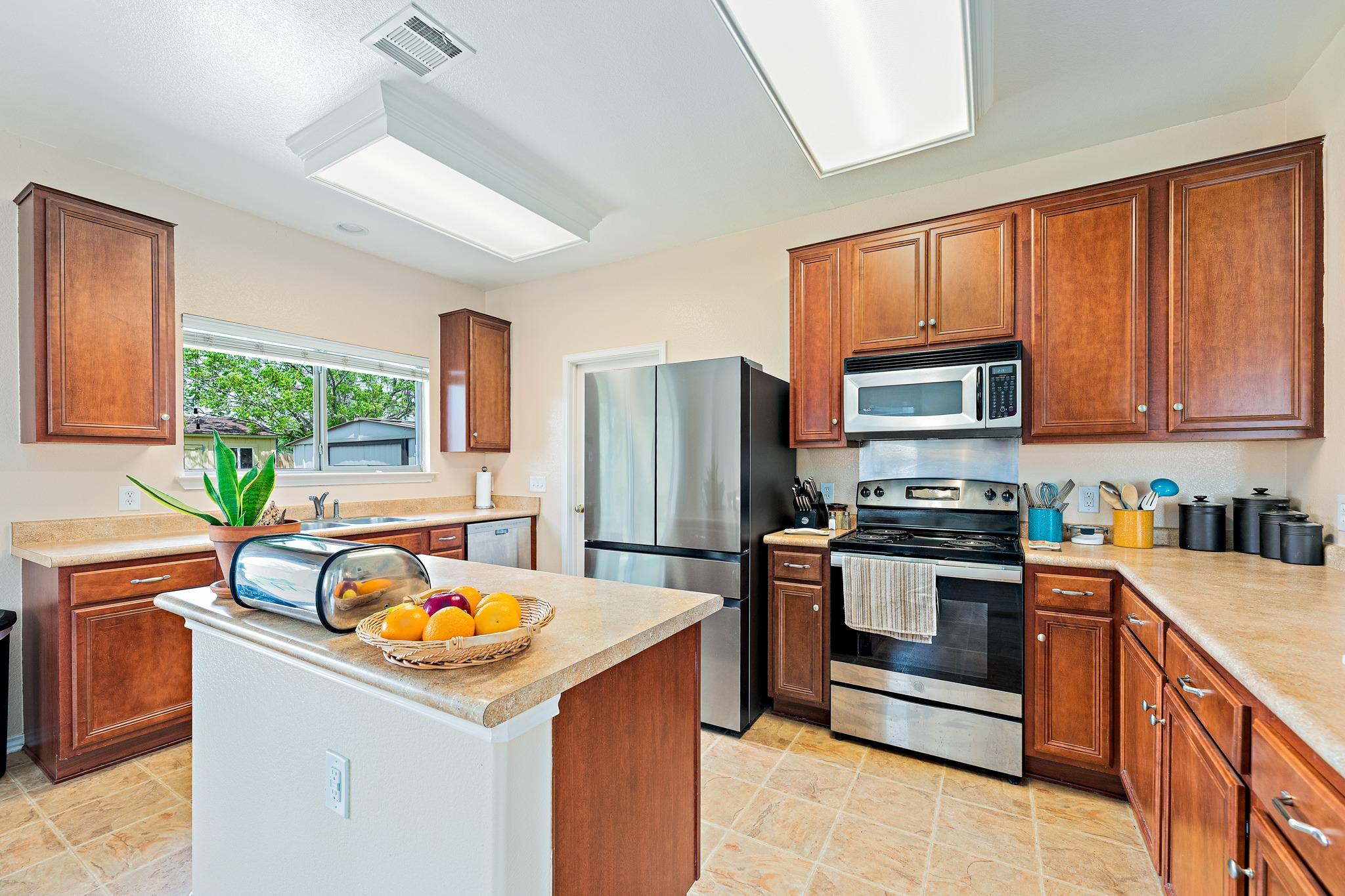 1624 Bayland St, Round Rock, TX 78664