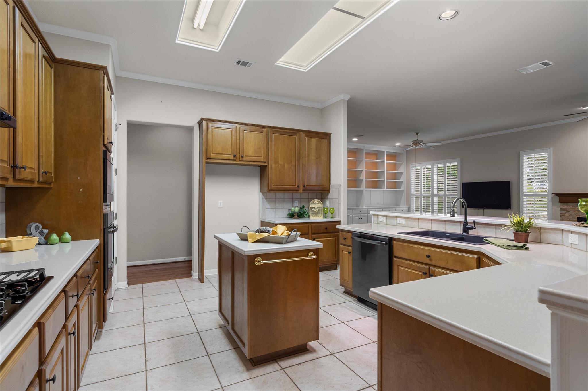 106 Swallowtail Cir, Georgetown, TX 78633