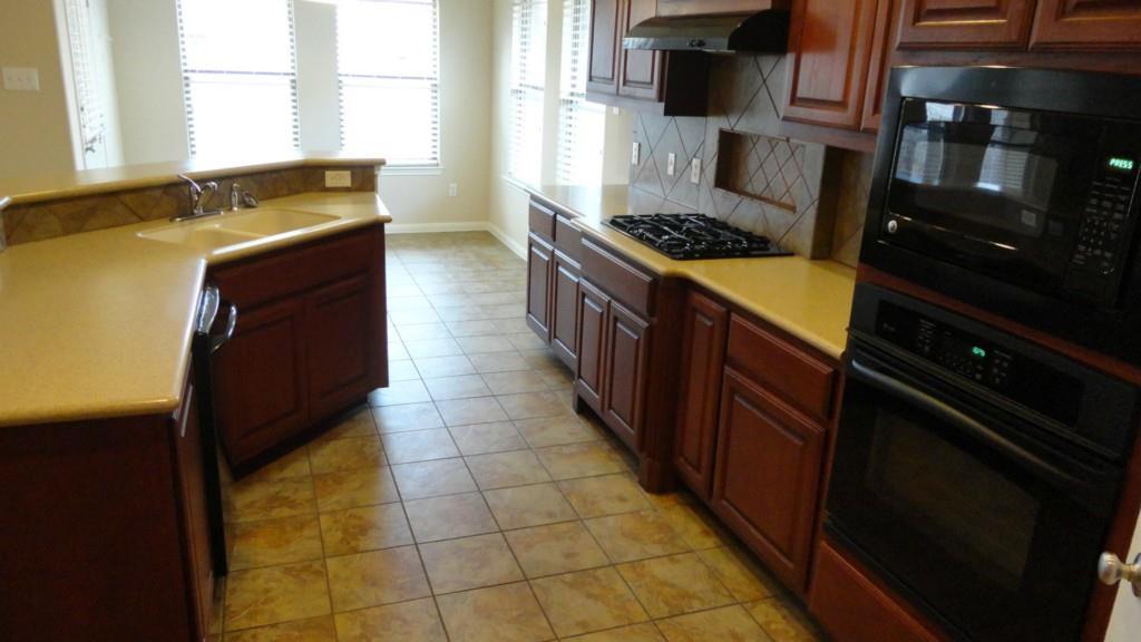 230 N Kiras Ct, Austin, TX 78737