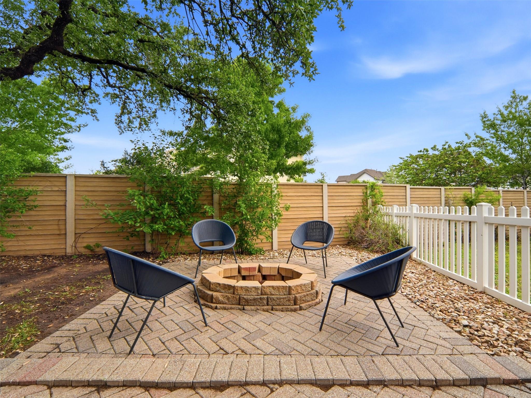 405 N Lynnwood Trl, Cedar Park, TX 78613