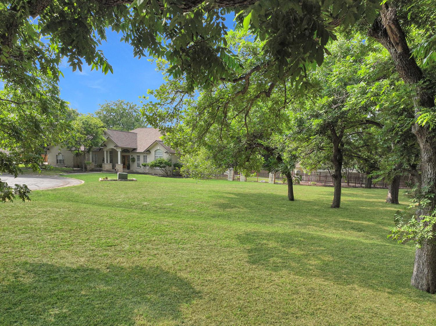 127 Milagros, Seguin, TX 78155