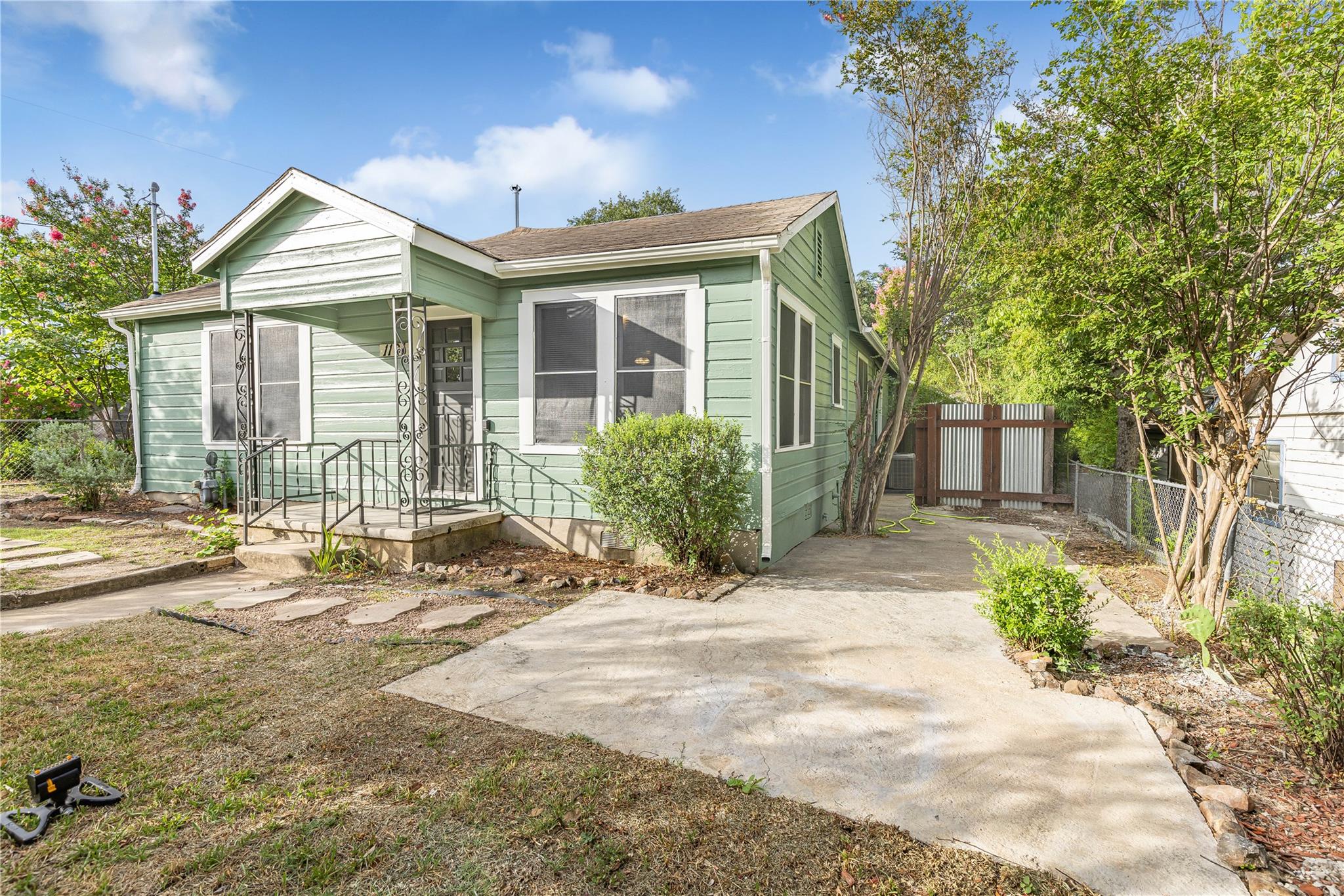 1101 W Mary St, Austin, TX 78704
