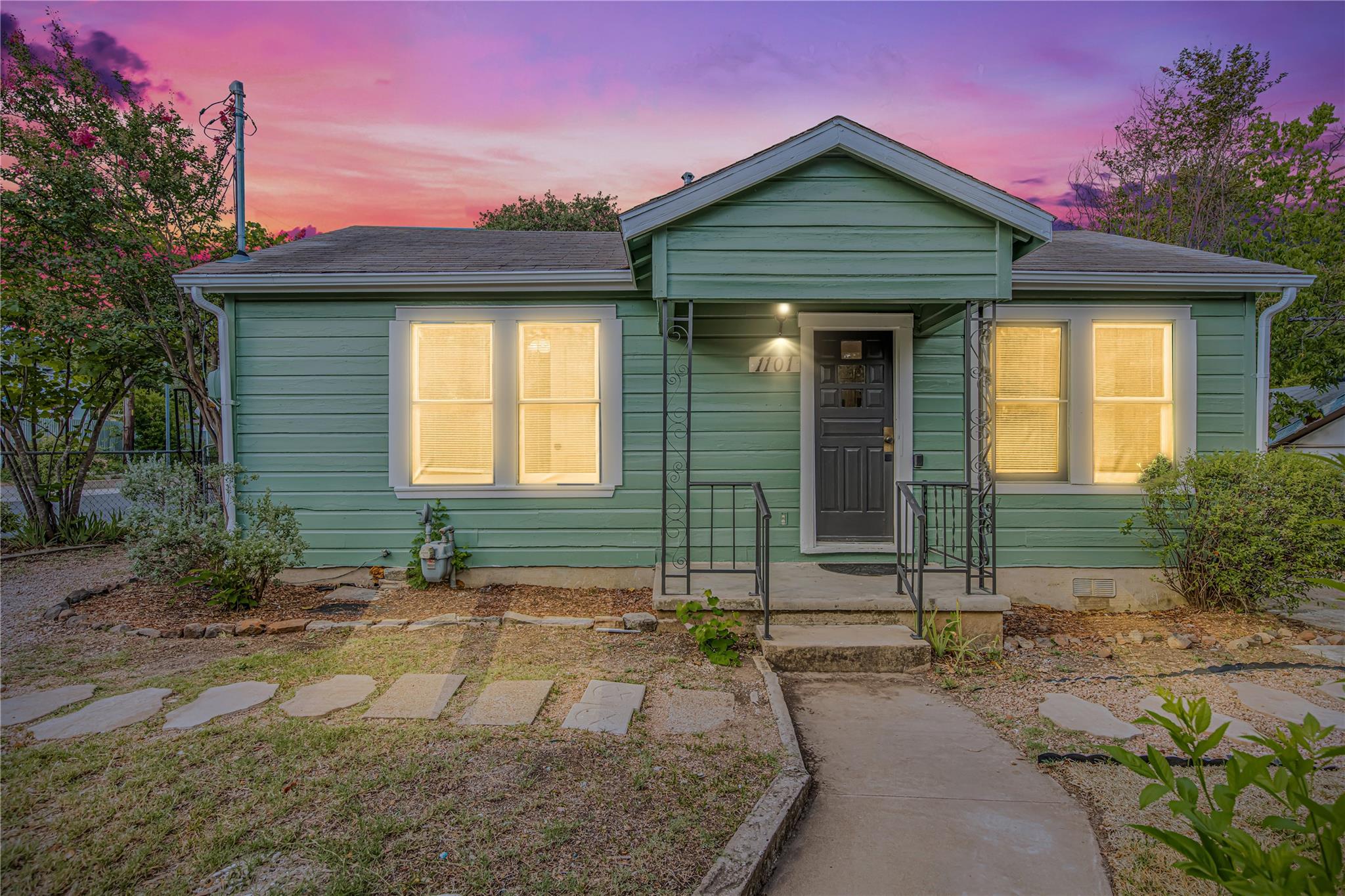 1101 W Mary St, Austin, TX 78704