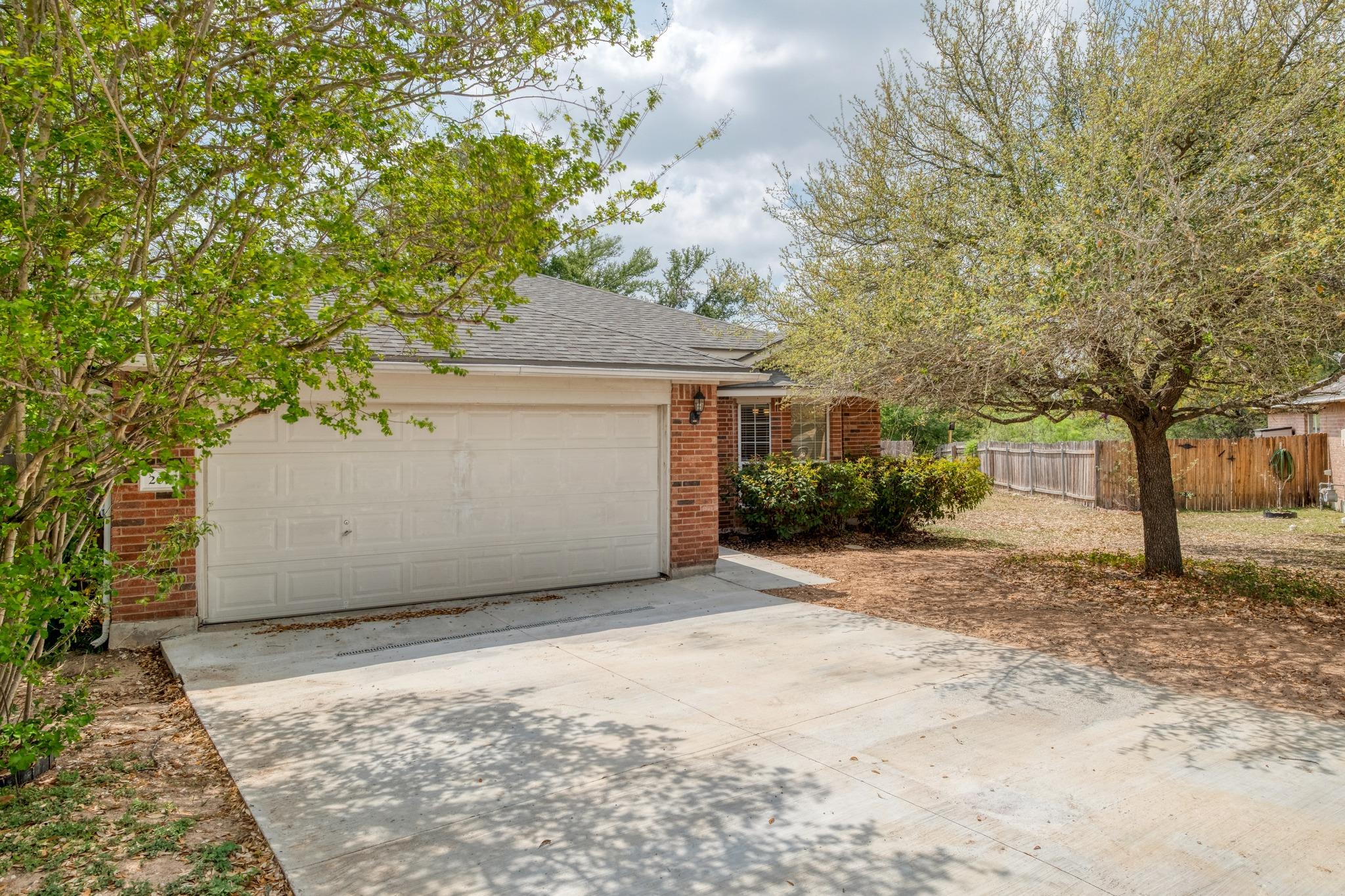 209 Antietam Dr, Elgin, TX 78621