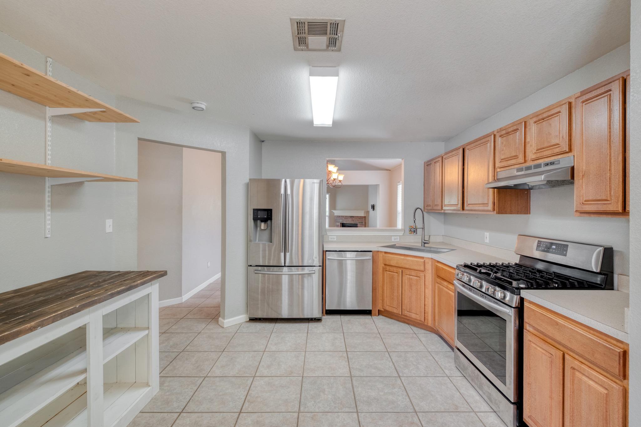 209 Antietam Dr, Elgin, TX 78621