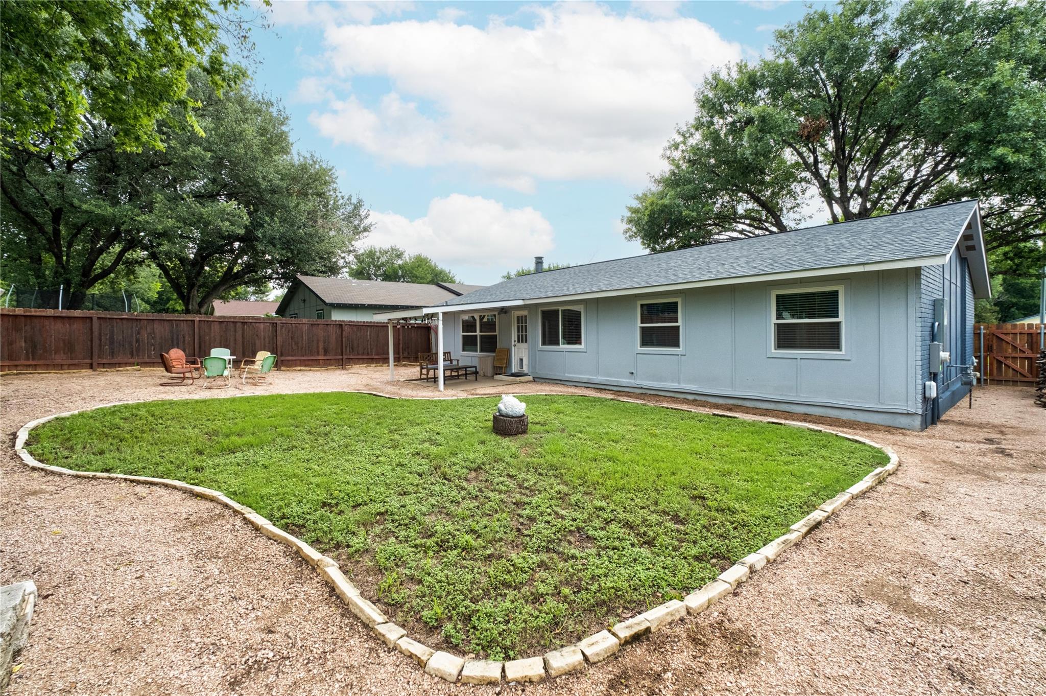 11102 Ptarmigan Dr, Austin, TX 78758