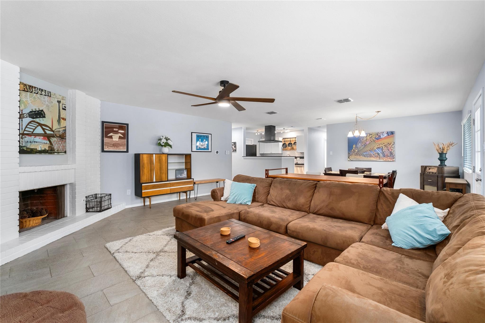 11102 Ptarmigan Dr, Austin, TX 78758