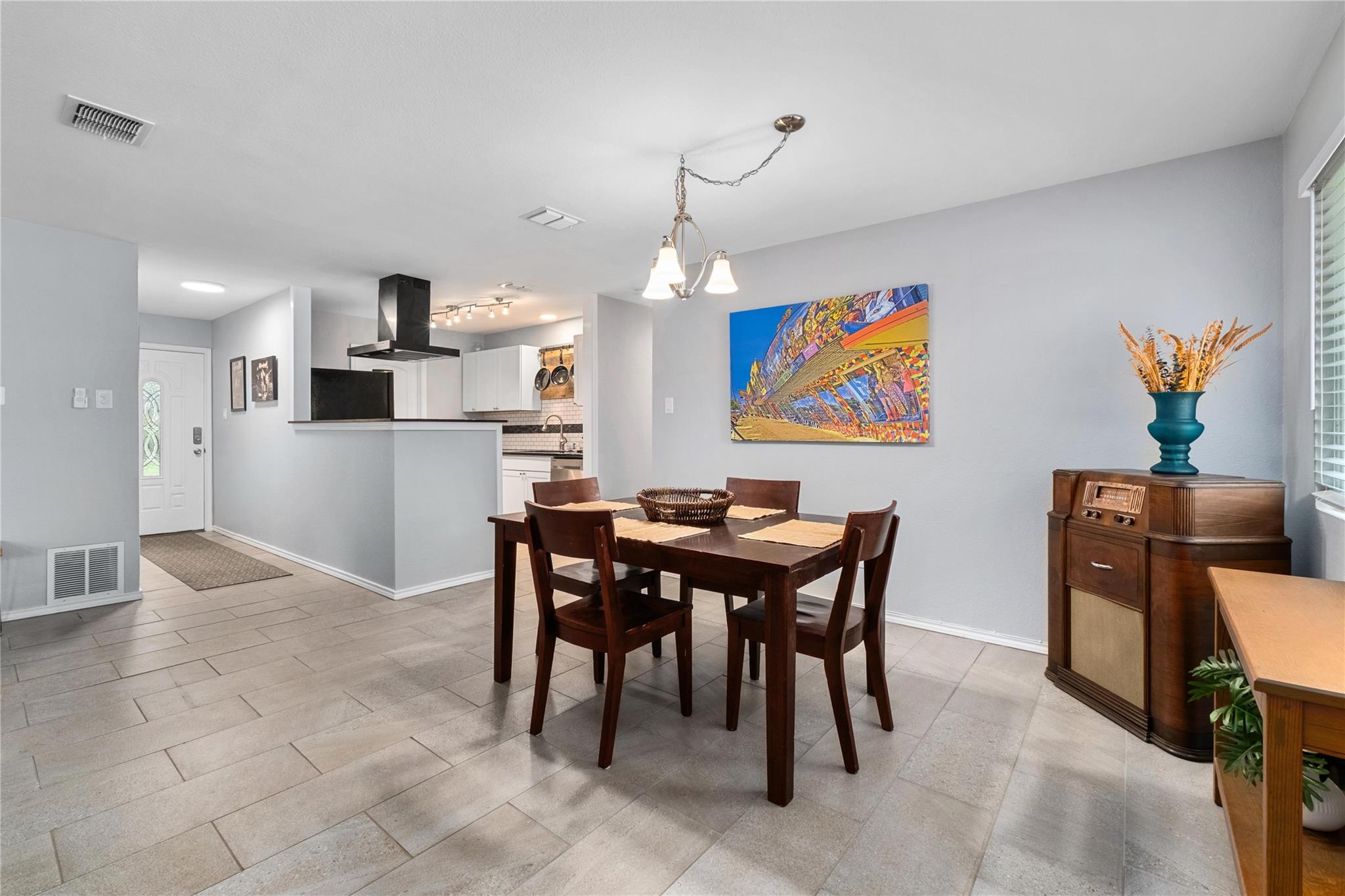 11102 Ptarmigan Dr, Austin, TX 78758