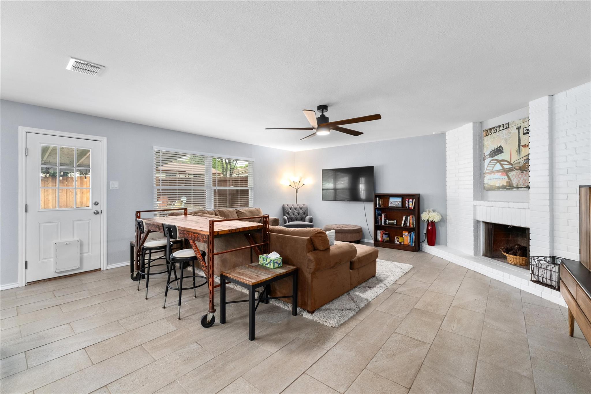 11102 Ptarmigan Dr, Austin, TX 78758