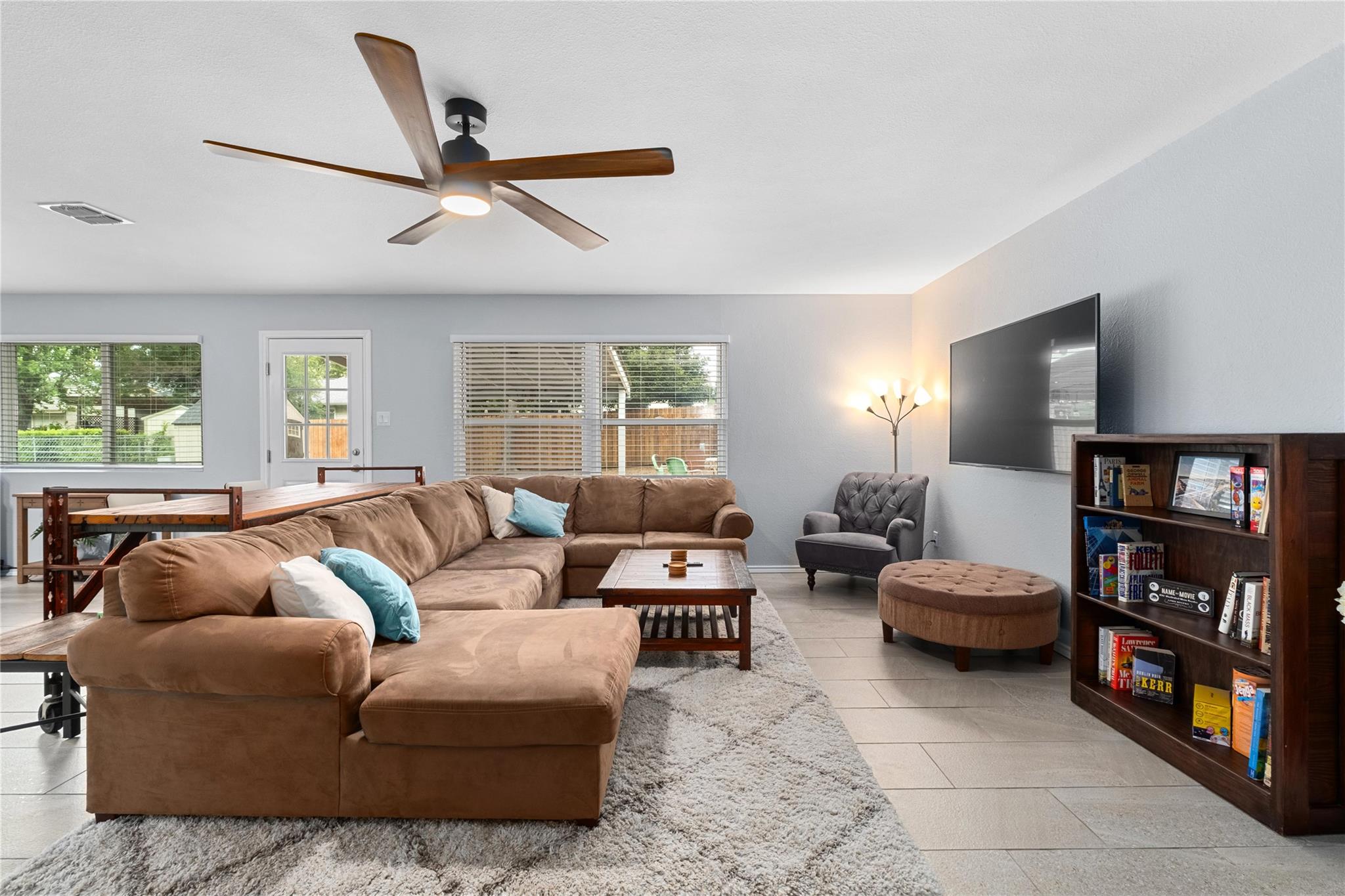 11102 Ptarmigan Dr, Austin, TX 78758