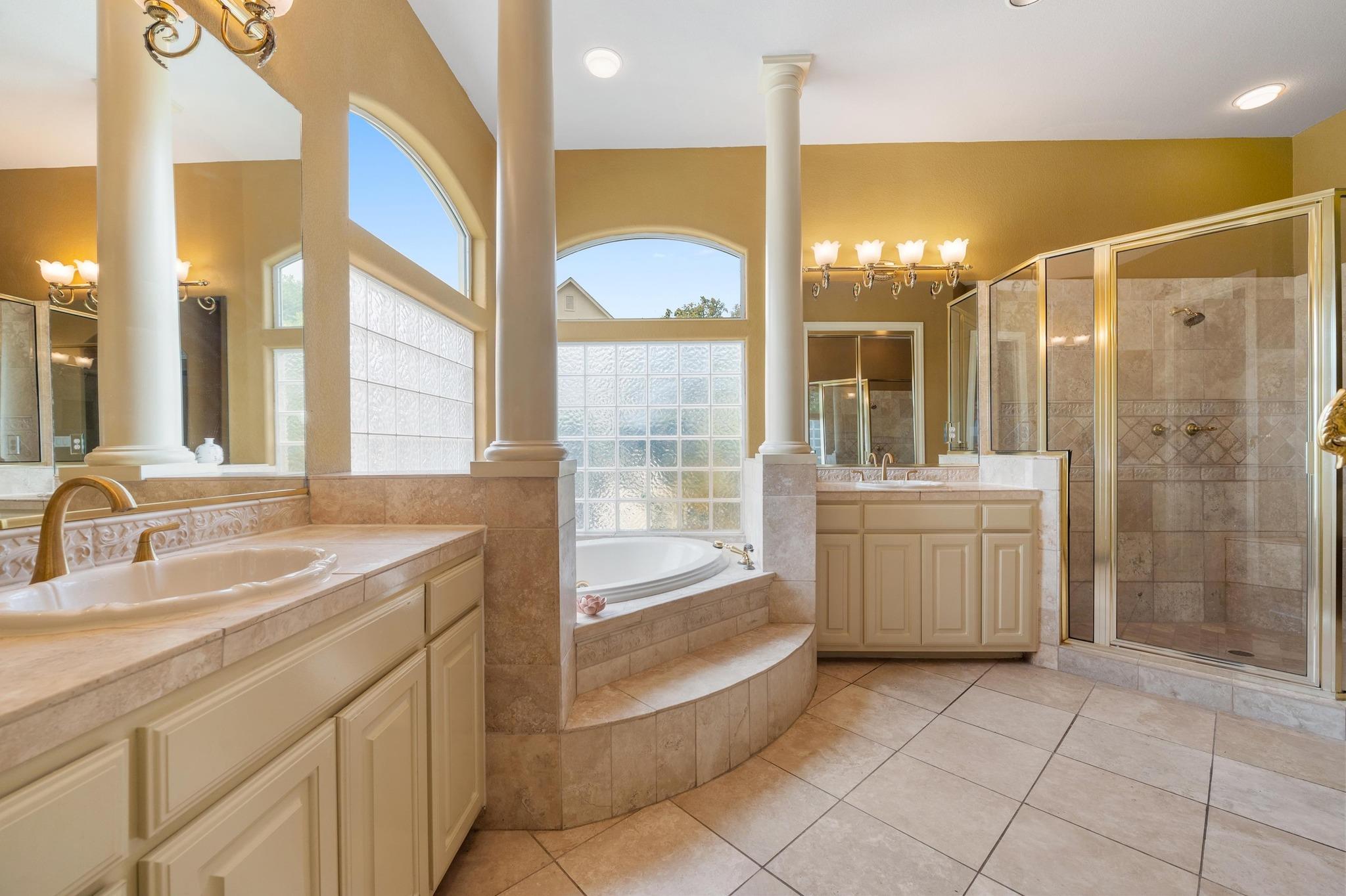 10912 Centennial Trl, Austin, TX 78726