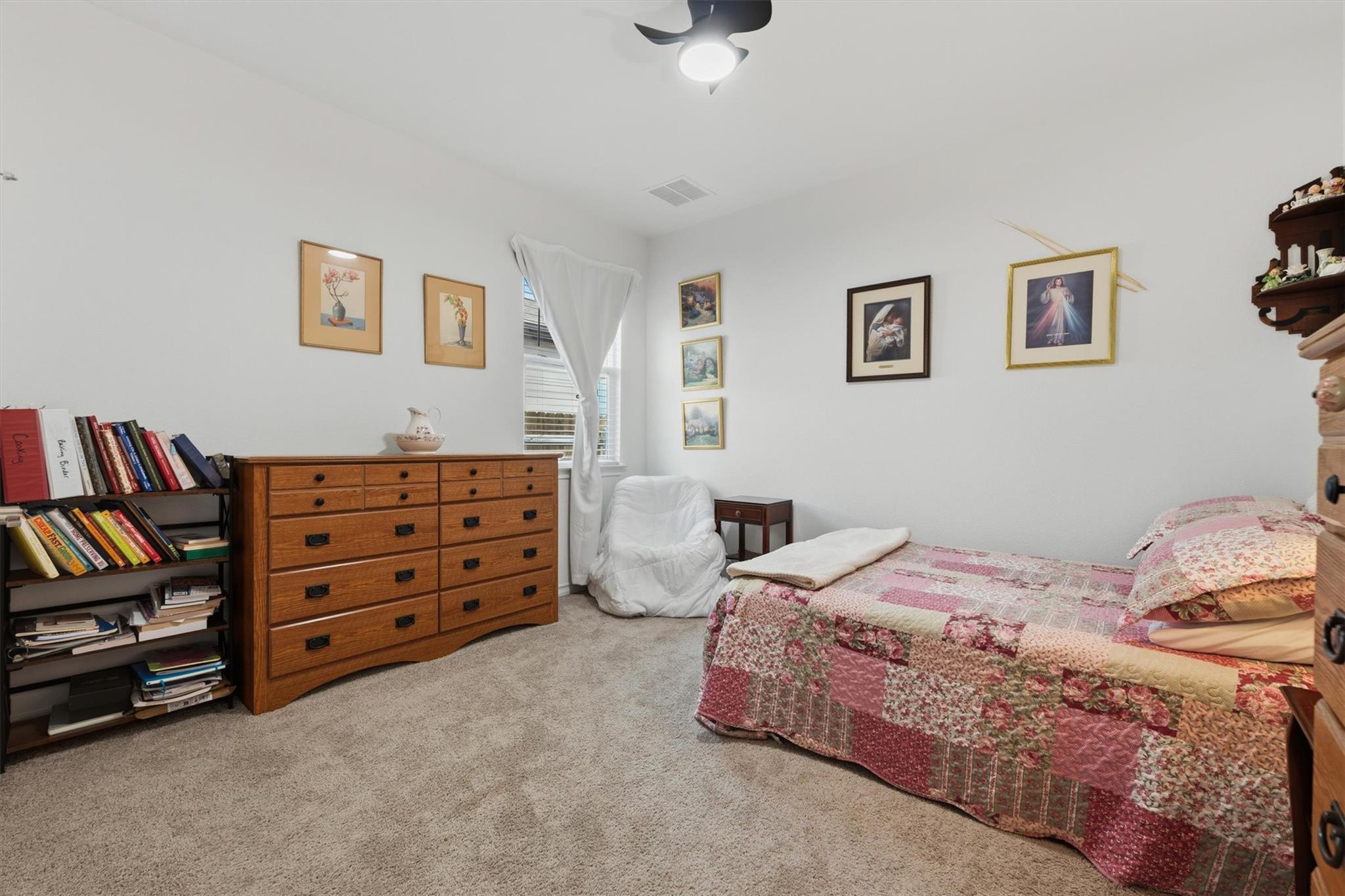 1000 Moose Rd, Hutto, TX 78634