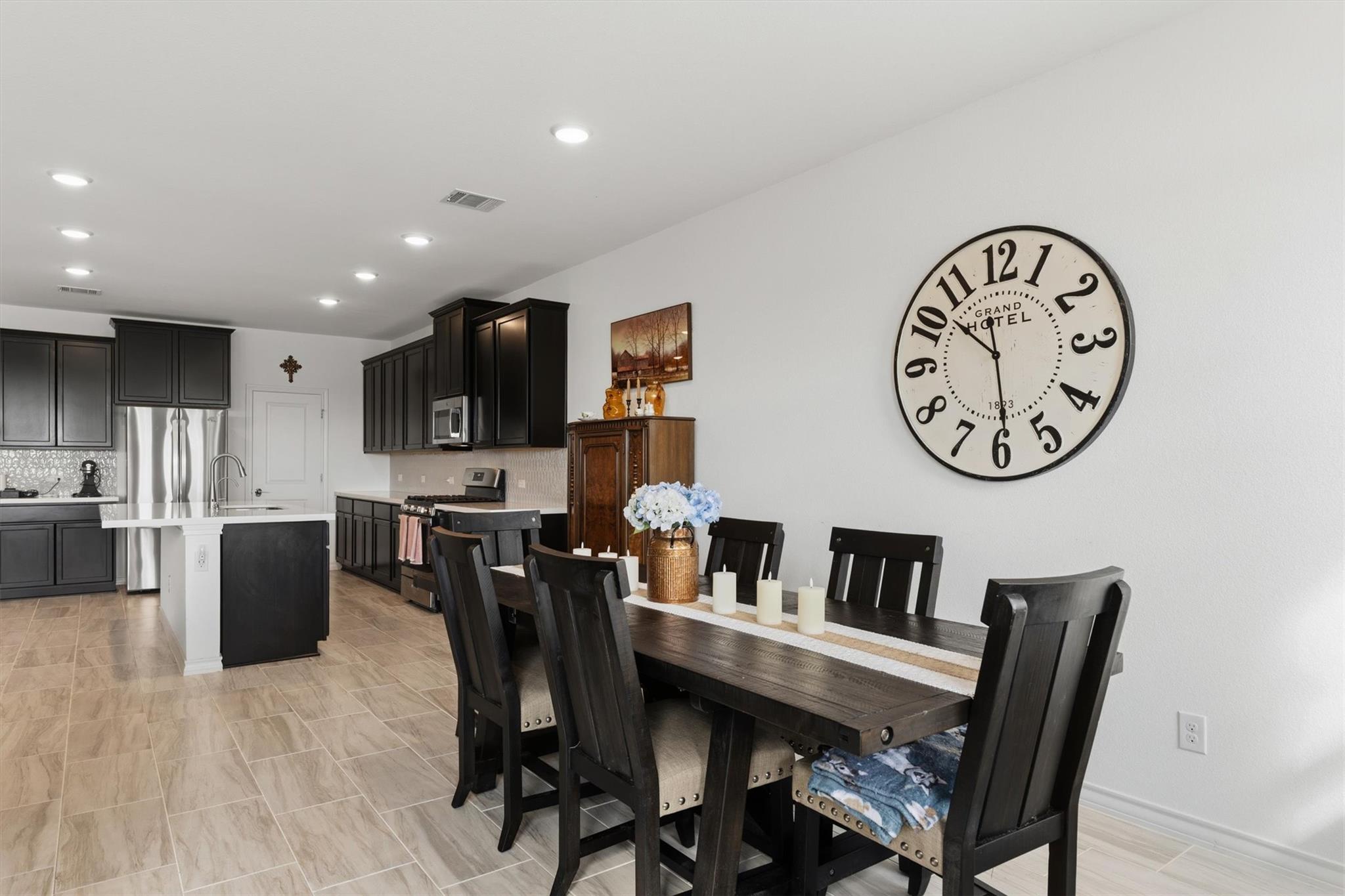 1000 Moose Rd, Hutto, TX 78634