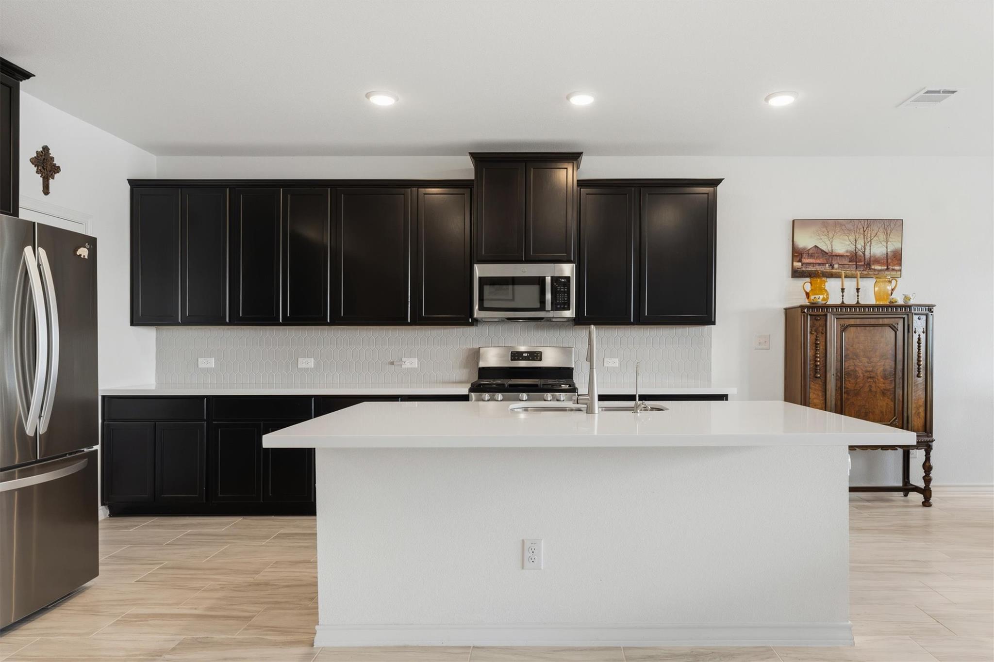 1000 Moose Rd, Hutto, TX 78634