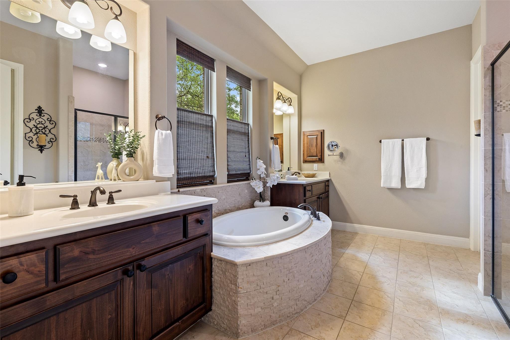 8700 Flycatcher Ct, Austin, TX 78738