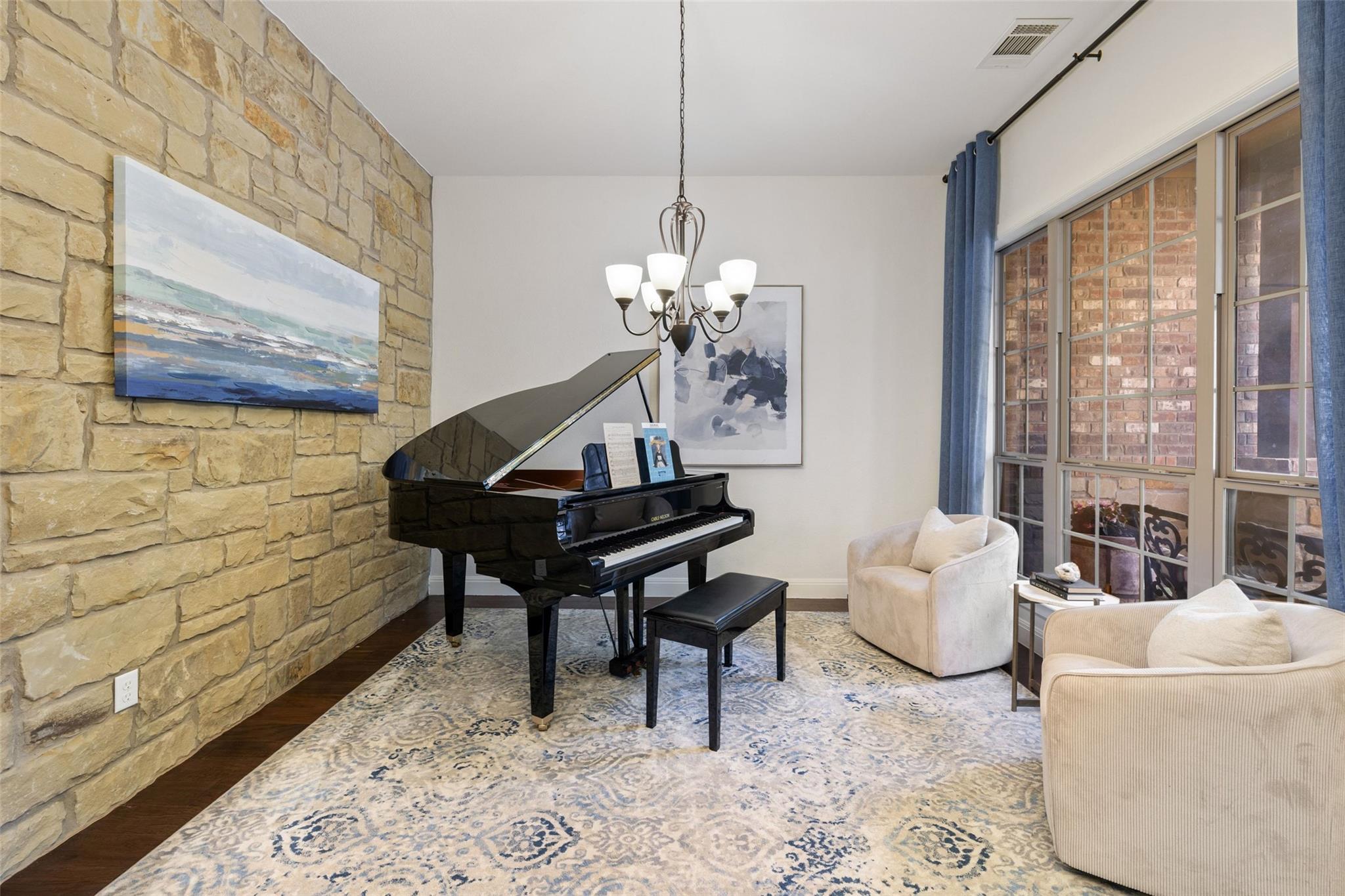 8700 Flycatcher Ct, Austin, TX 78738