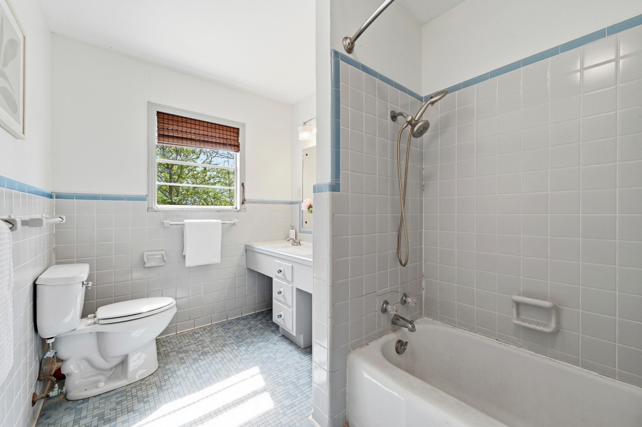 3500 Scull Rd, Martindale, TX 78655