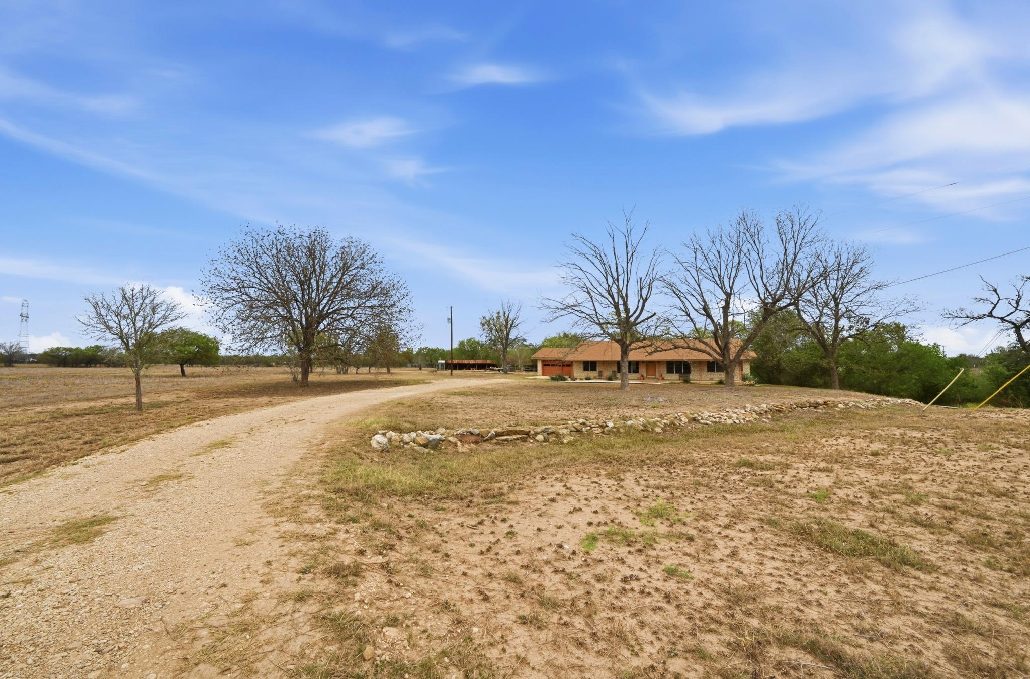 3500 Scull Rd, Martindale, TX 78655