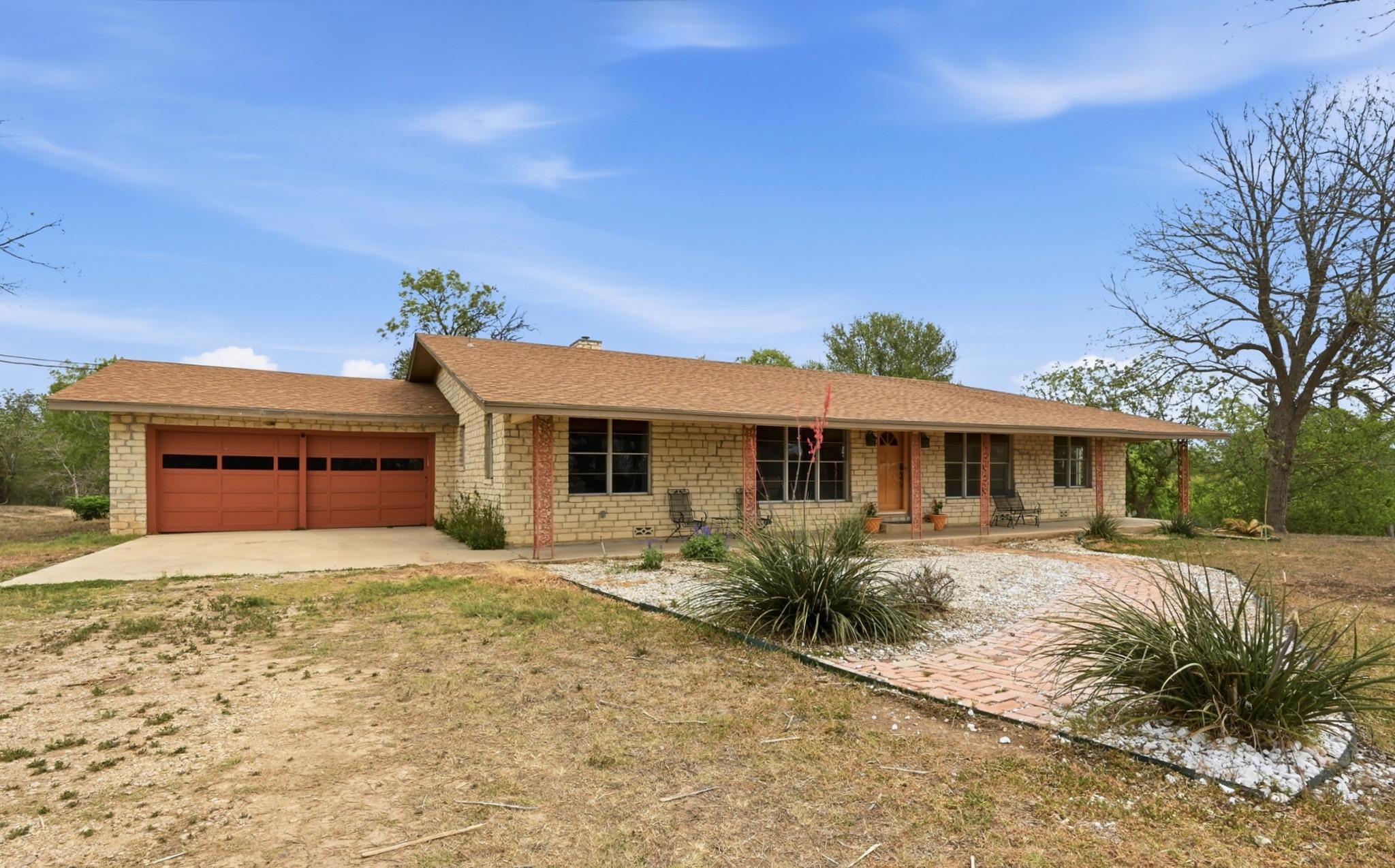 3500 Scull Rd, Martindale, TX 78655