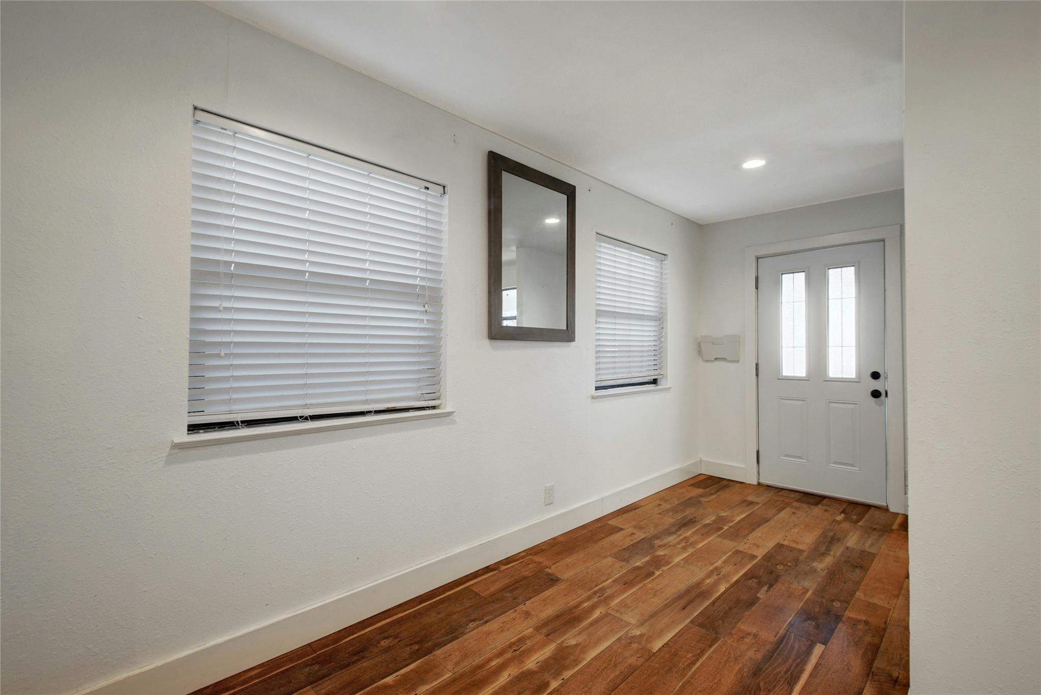 6803 Santos St, Austin, TX 78741