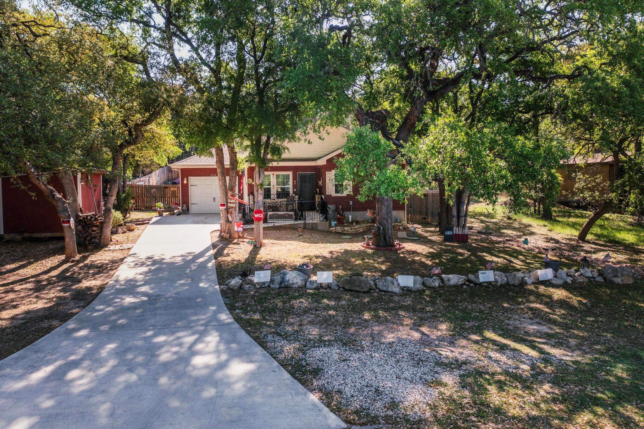 1118 Lonesome, Canyon Lake, TX 78133