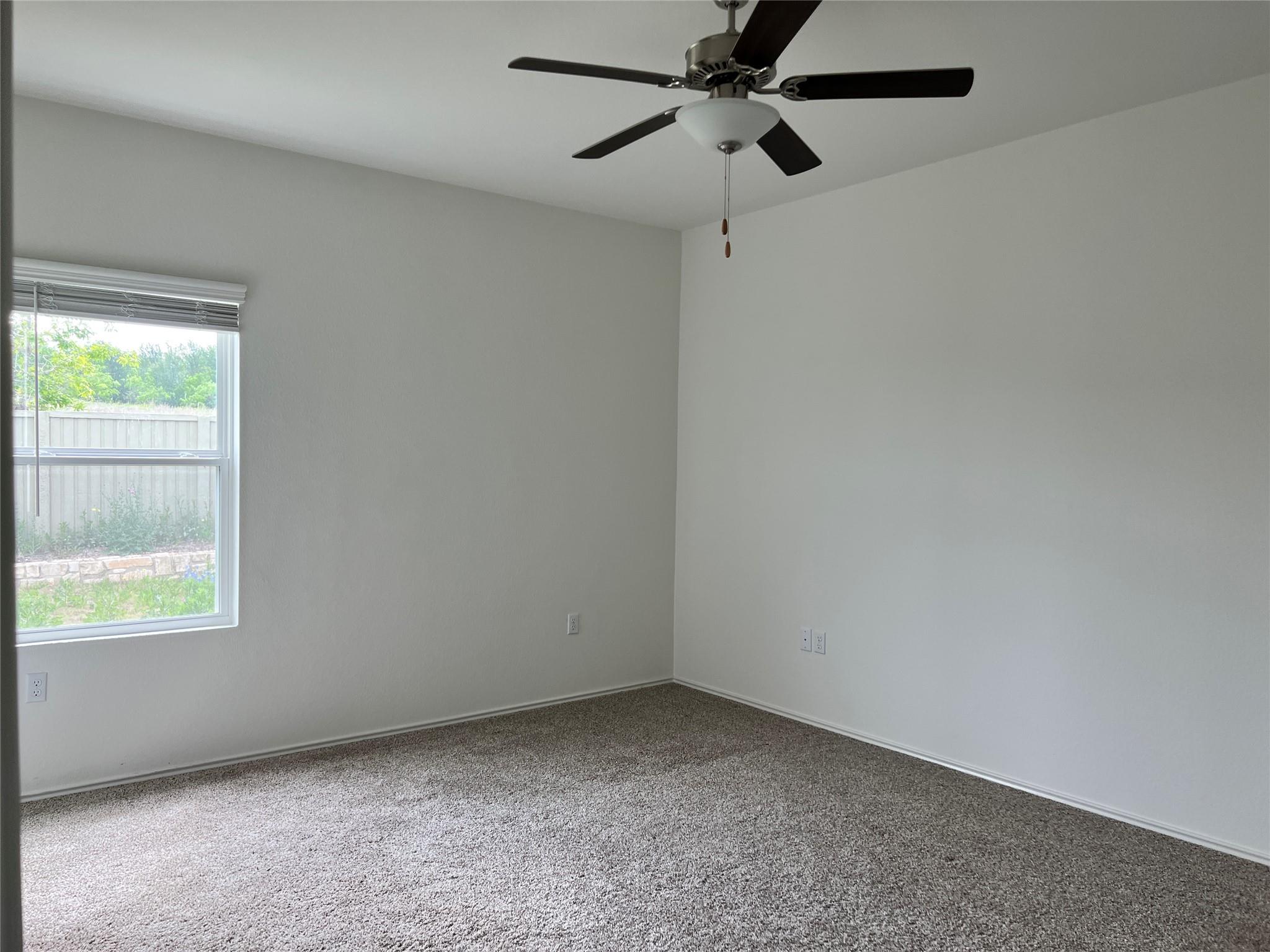 7501 Ivy Trellis Trl, Del Valle, TX 78617