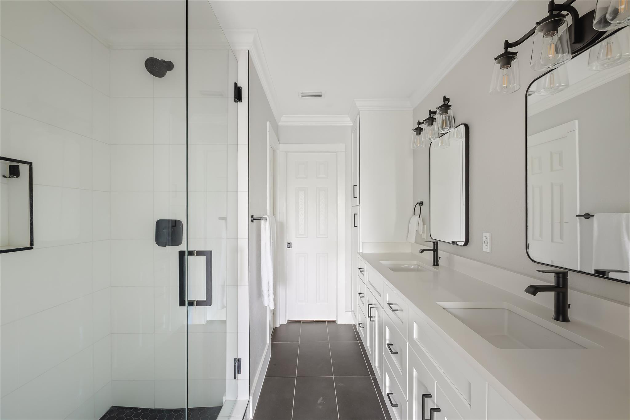 5701 Westslope Dr # 16, Austin, TX 78731