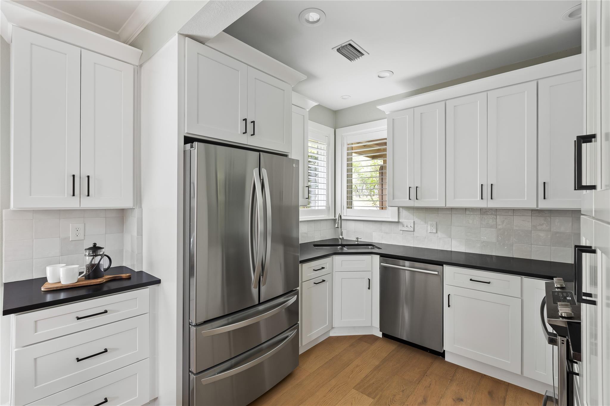 5701 Westslope Dr # 16, Austin, TX 78731