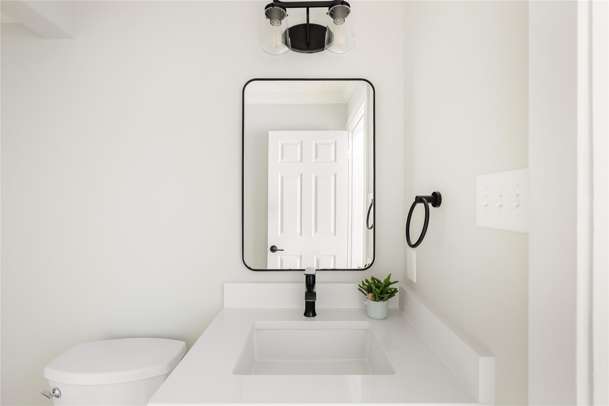 5701 Westslope Dr # 16, Austin, TX 78731