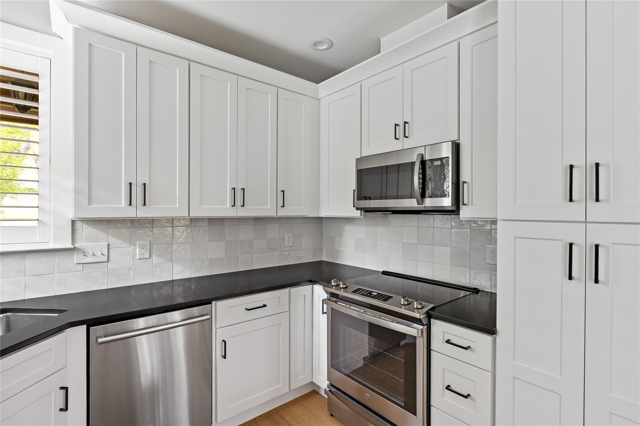 5701 Westslope Dr # 16, Austin, TX 78731