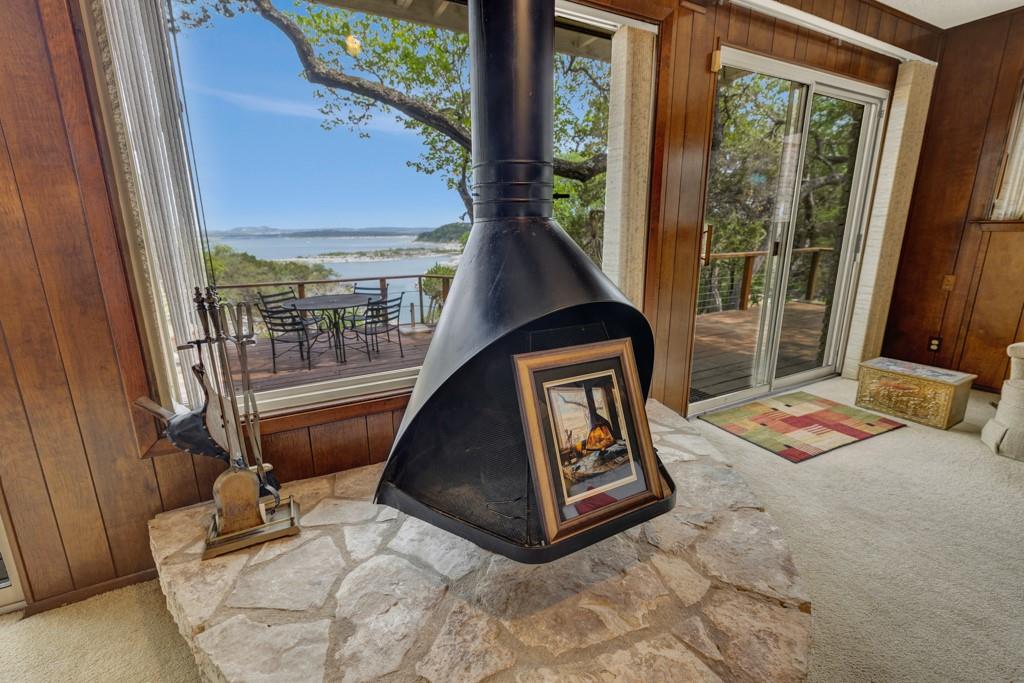 3187 Lakeview Dr, Canyon Lake, TX 78133