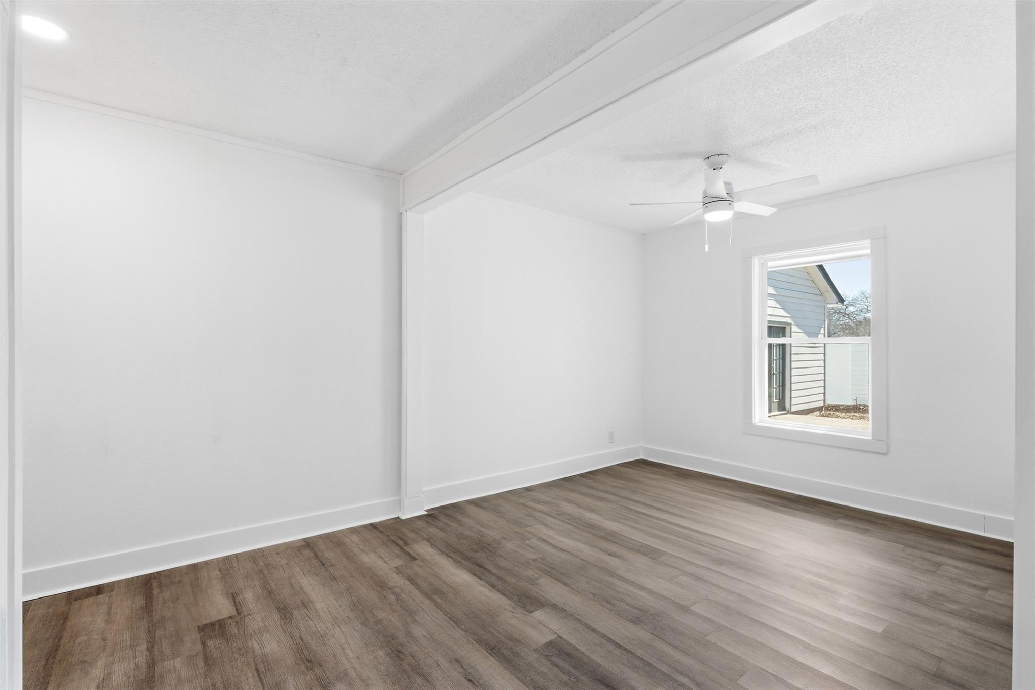 100 Howard Dr, Schertz, TX 78154