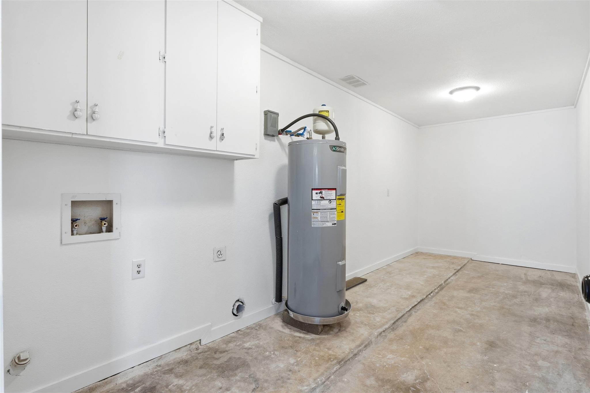 100 Howard Dr, Schertz, TX 78154