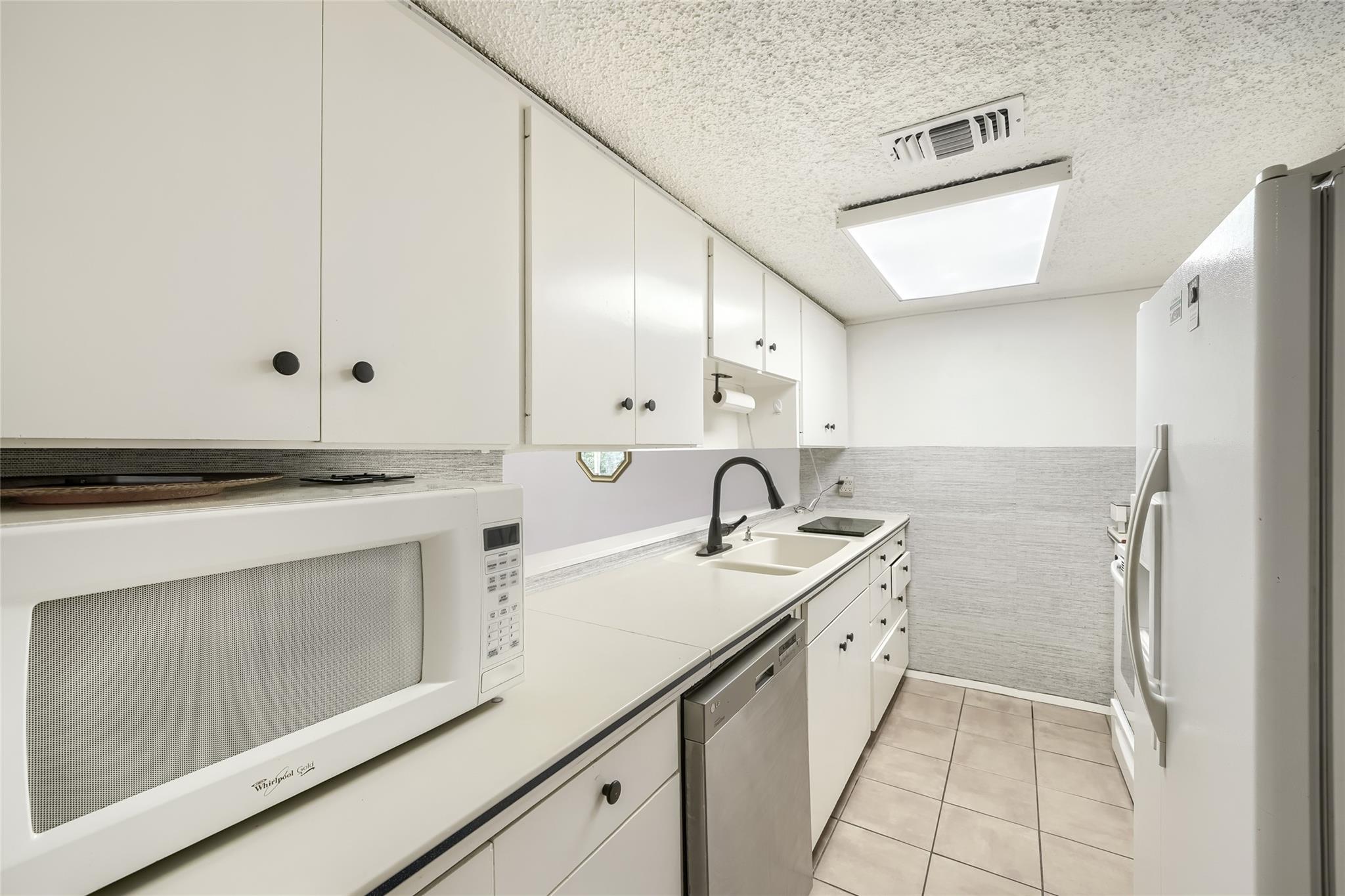 6810 Thorncliffe Dr # A, Austin, TX 78731