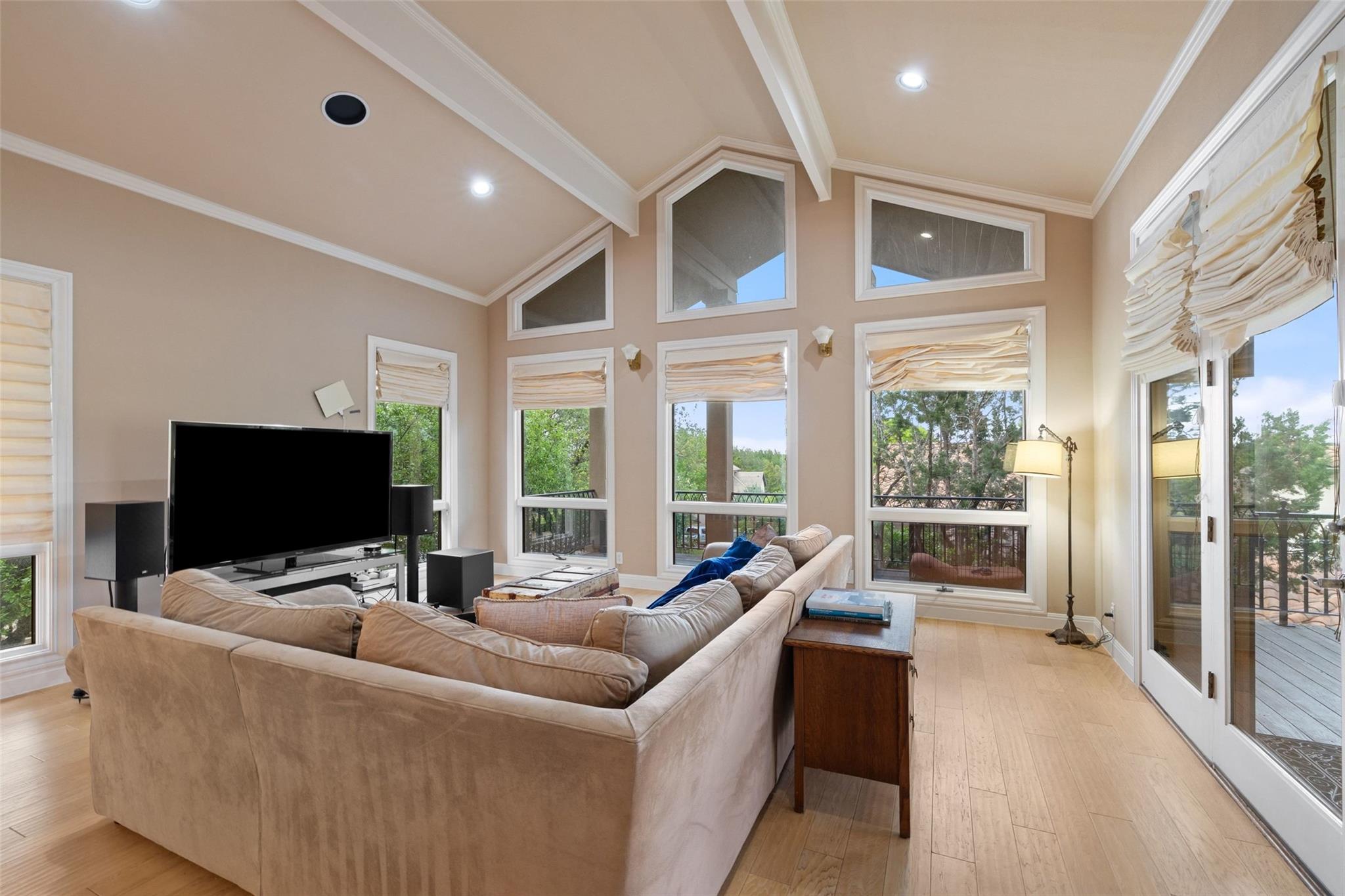 3 Crabapple Ct, The Hills, TX 78738