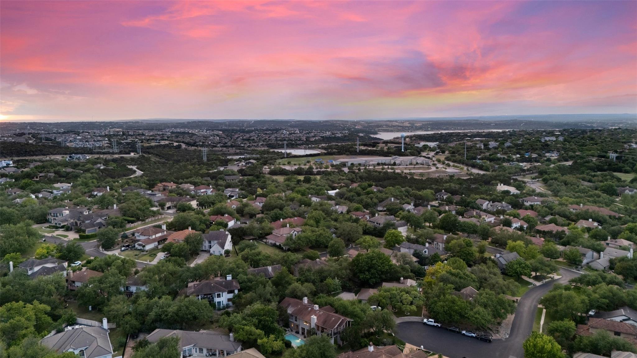 3 Crabapple Ct, The Hills, TX 78738