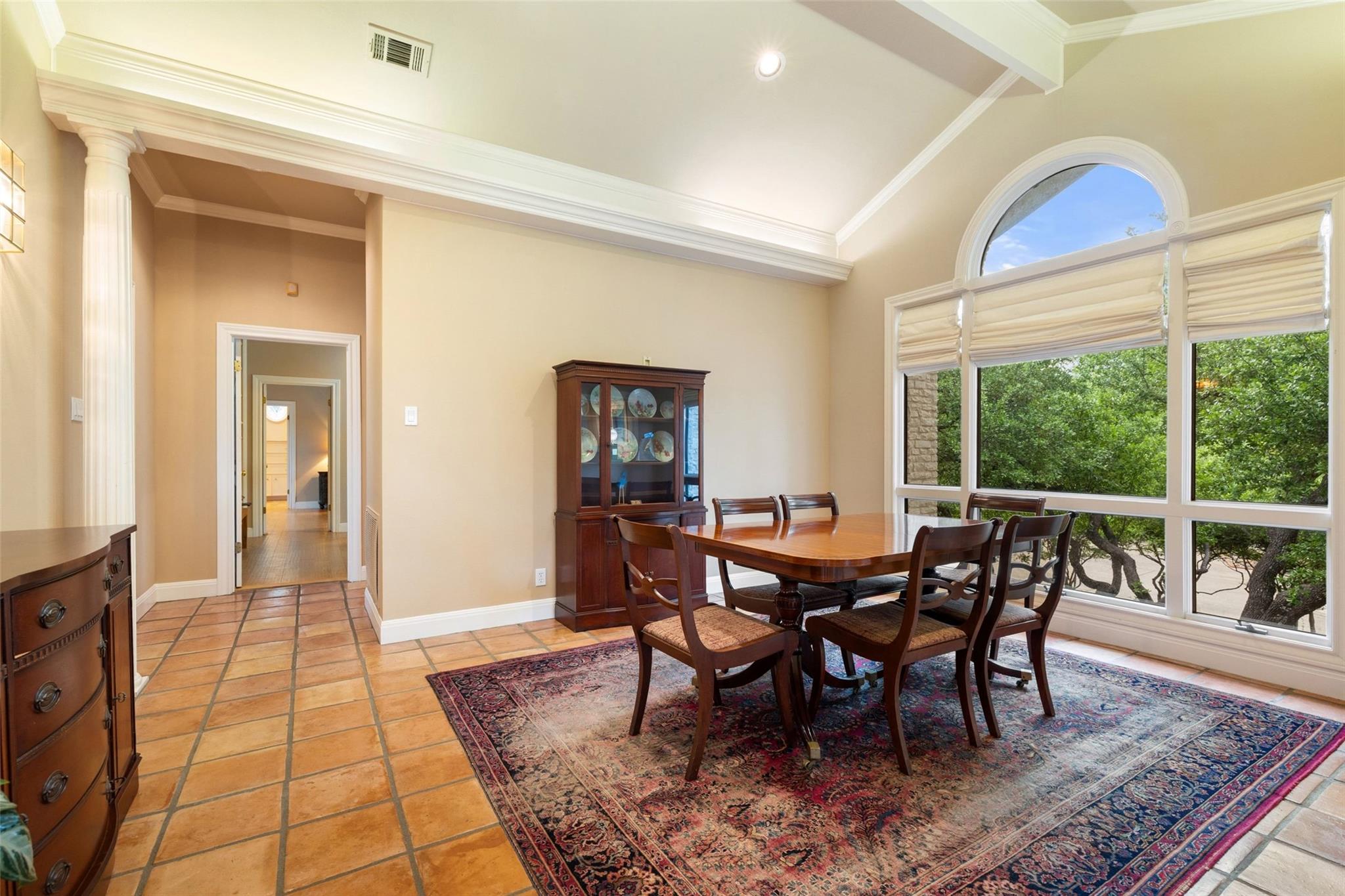 3 Crabapple Ct, The Hills, TX 78738