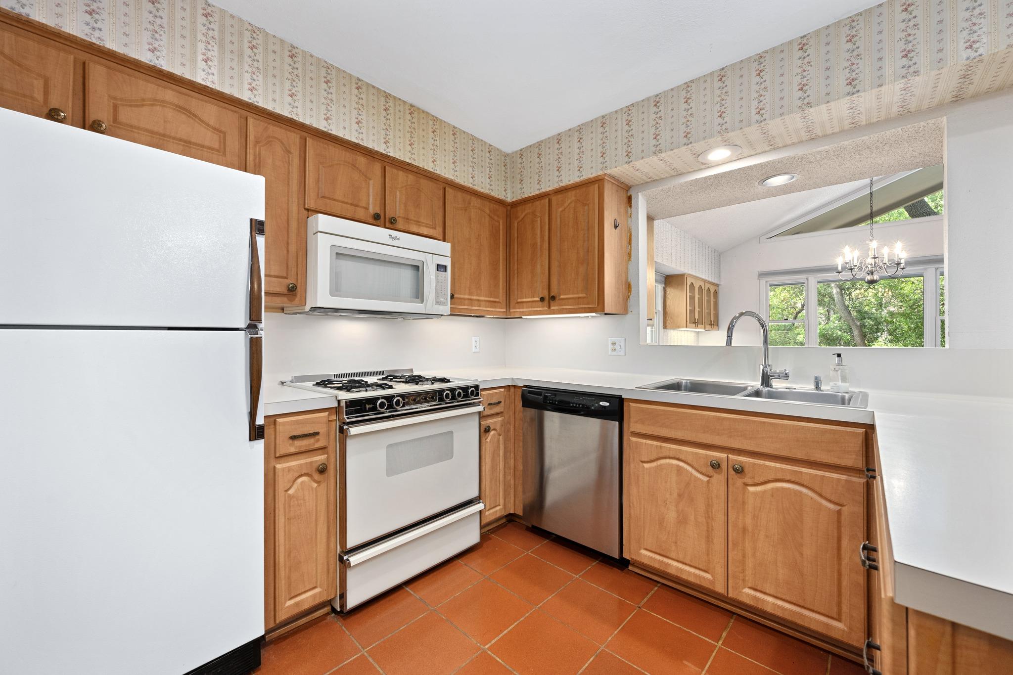 8010 Hillrise Dr, Austin, TX 78759