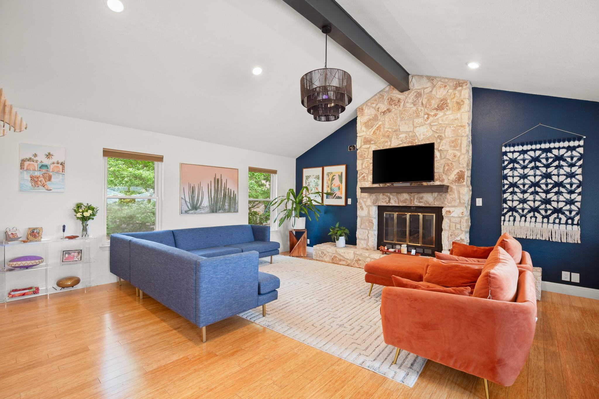 10700 Windridge Dr, Austin, TX 78759