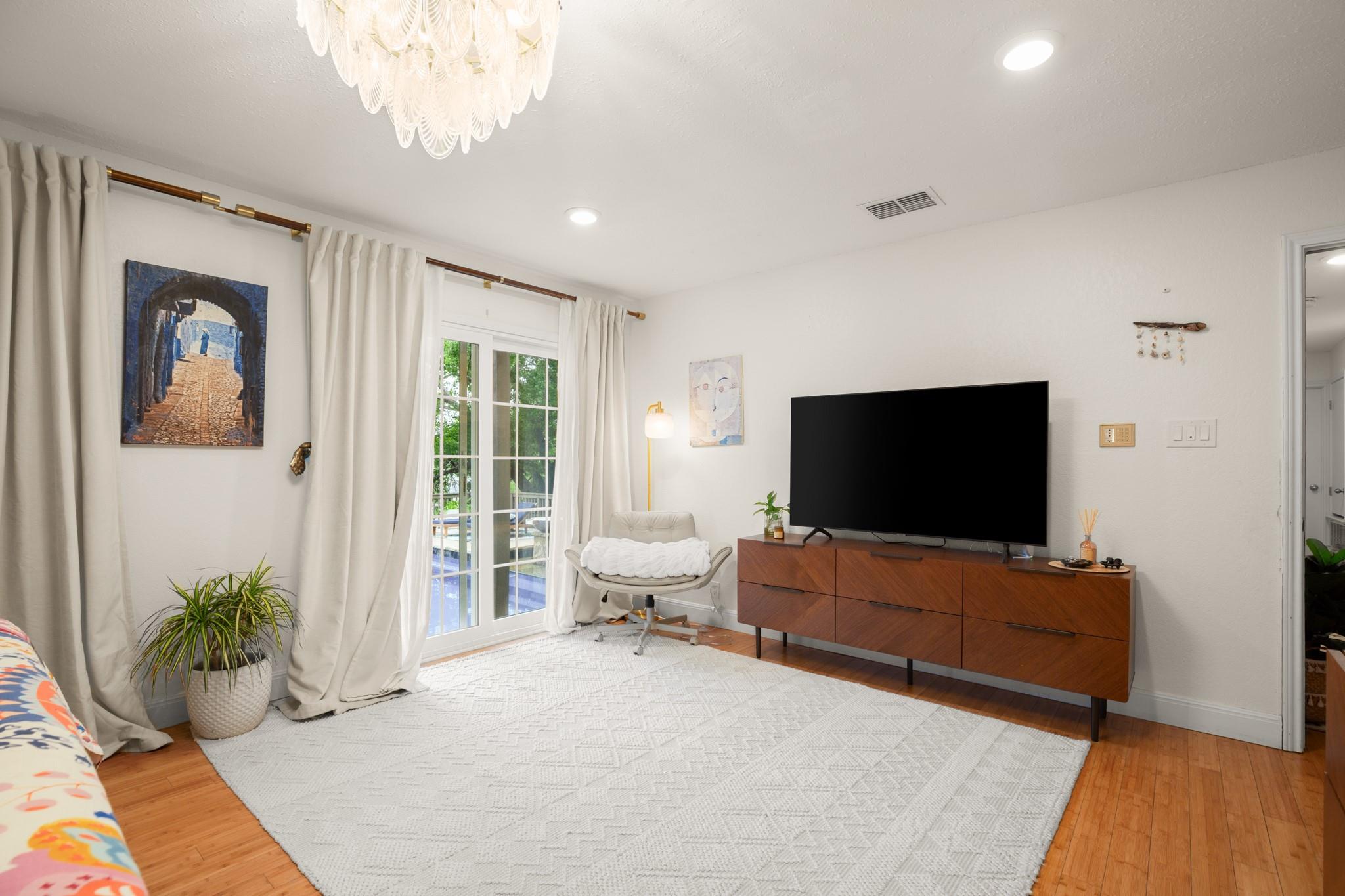 10700 Windridge Dr, Austin, TX 78759