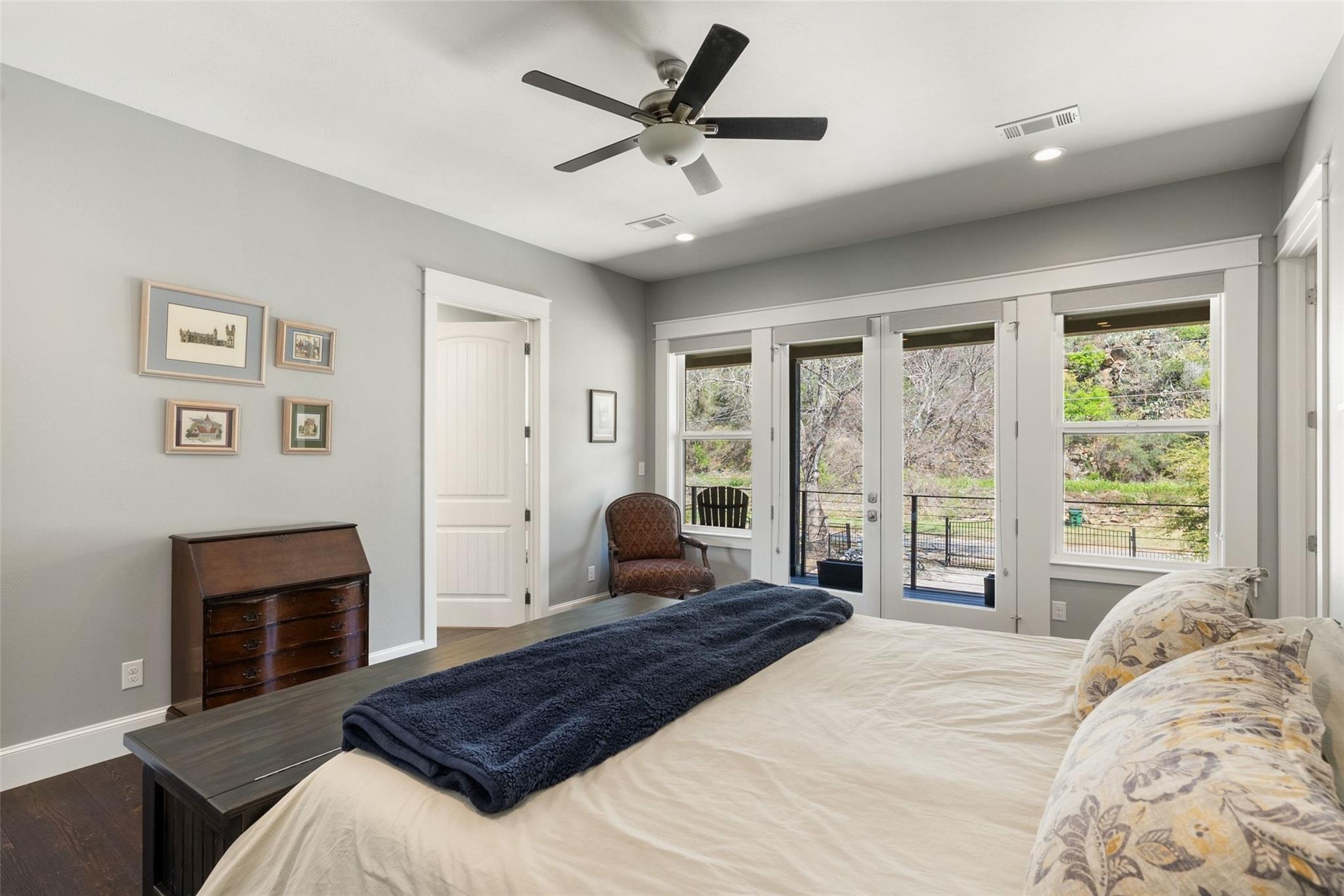 926 Scenic Loop, Kingsland, TX 78639