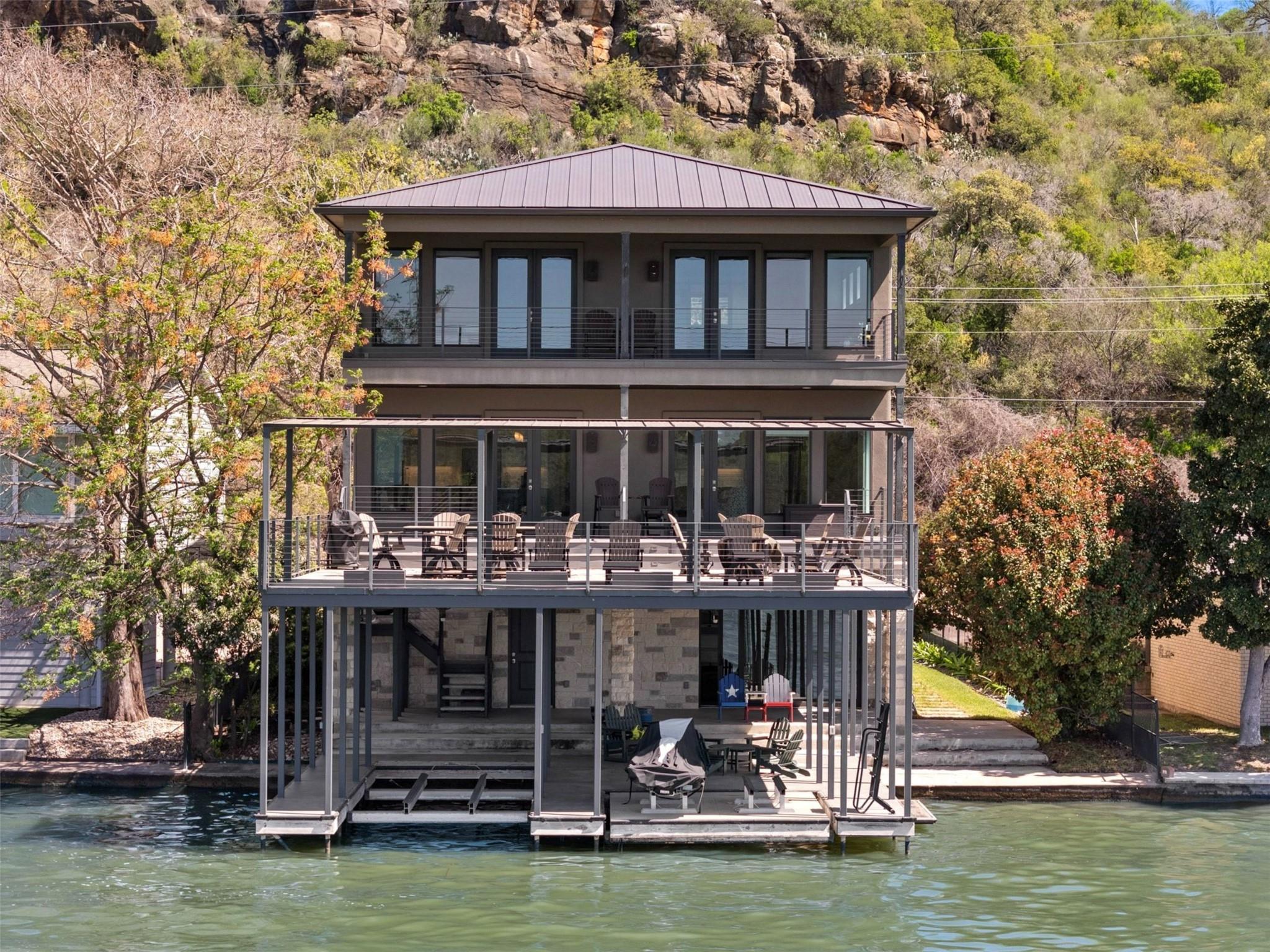 926 Scenic Loop, Kingsland, TX 78639