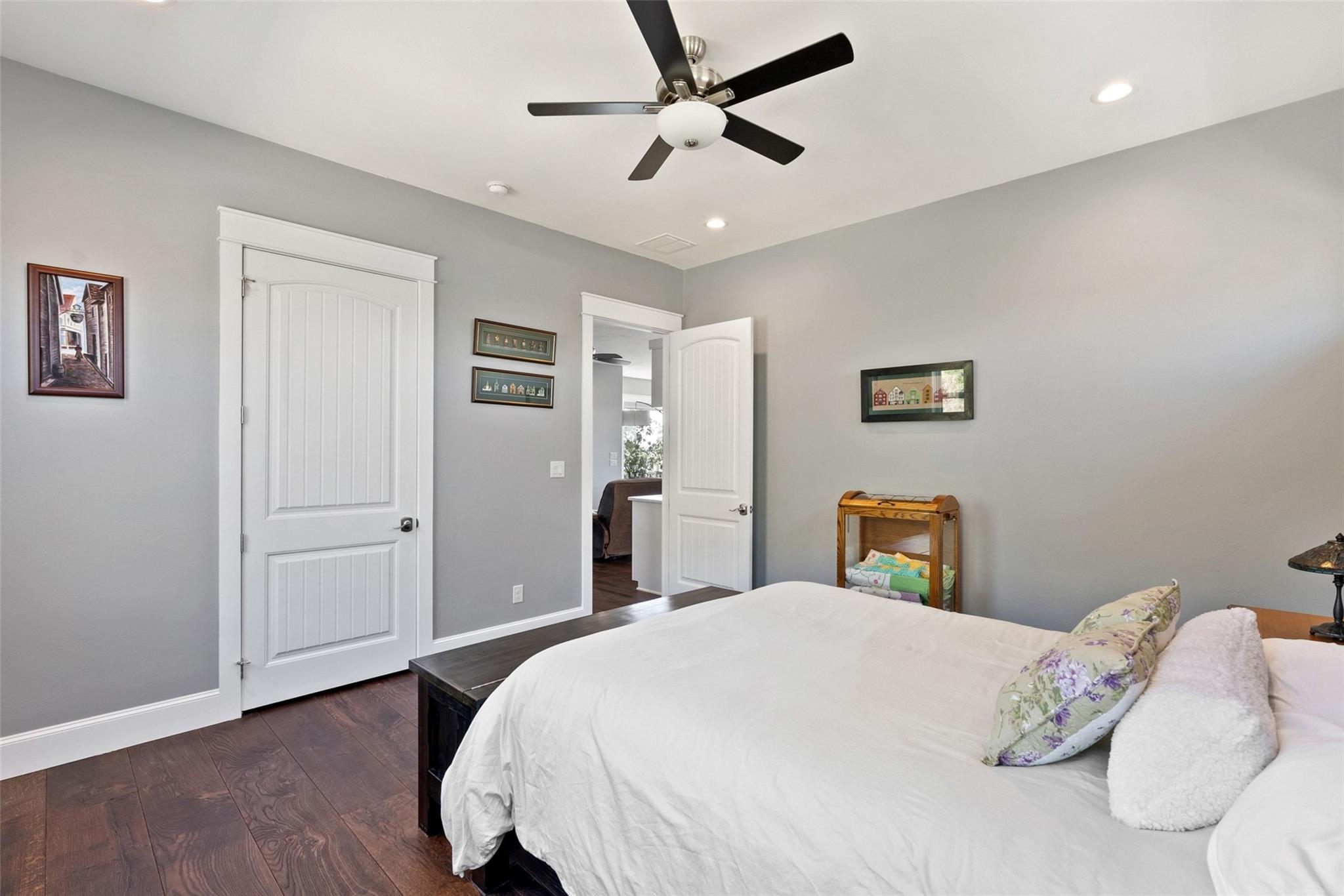 926 Scenic Loop, Kingsland, TX 78639