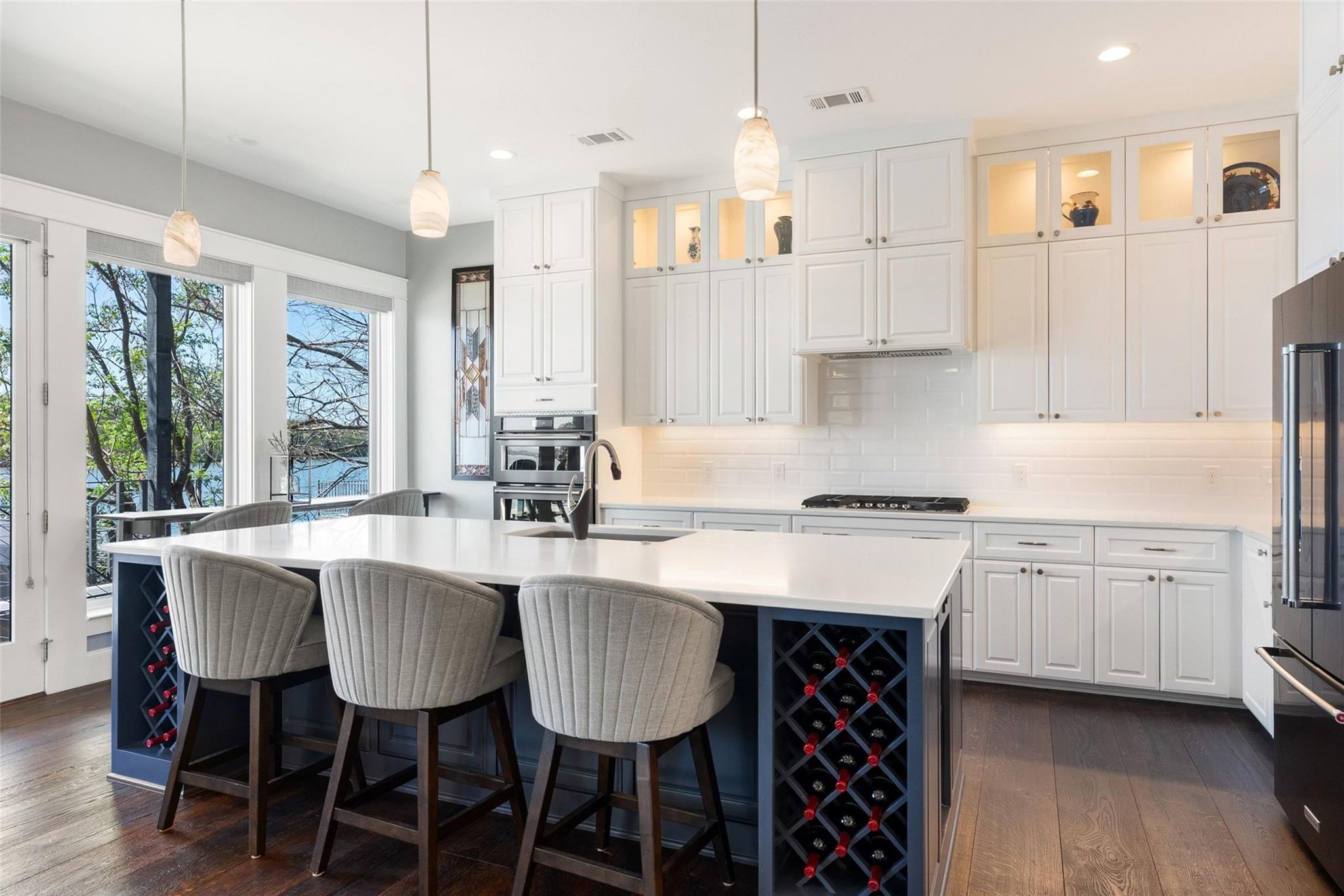 926 Scenic Loop, Kingsland, TX 78639