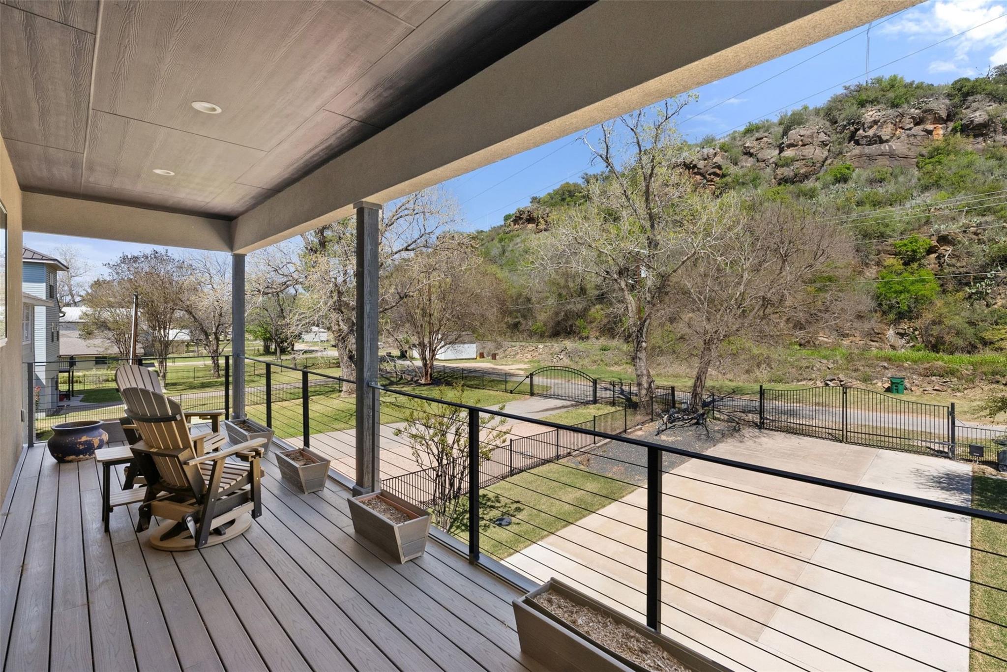 926 Scenic Loop, Kingsland, TX 78639