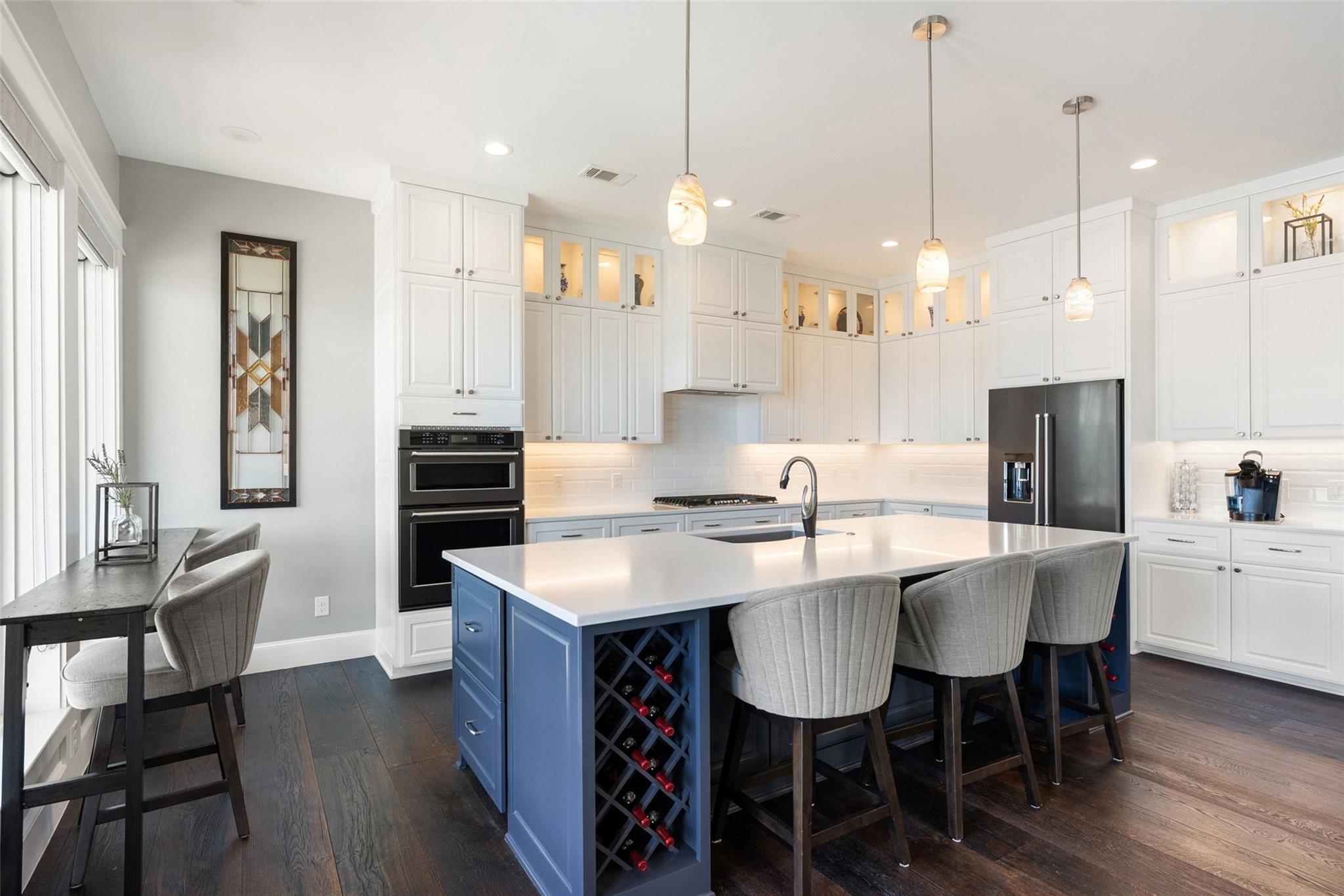 926 Scenic Loop, Kingsland, TX 78639